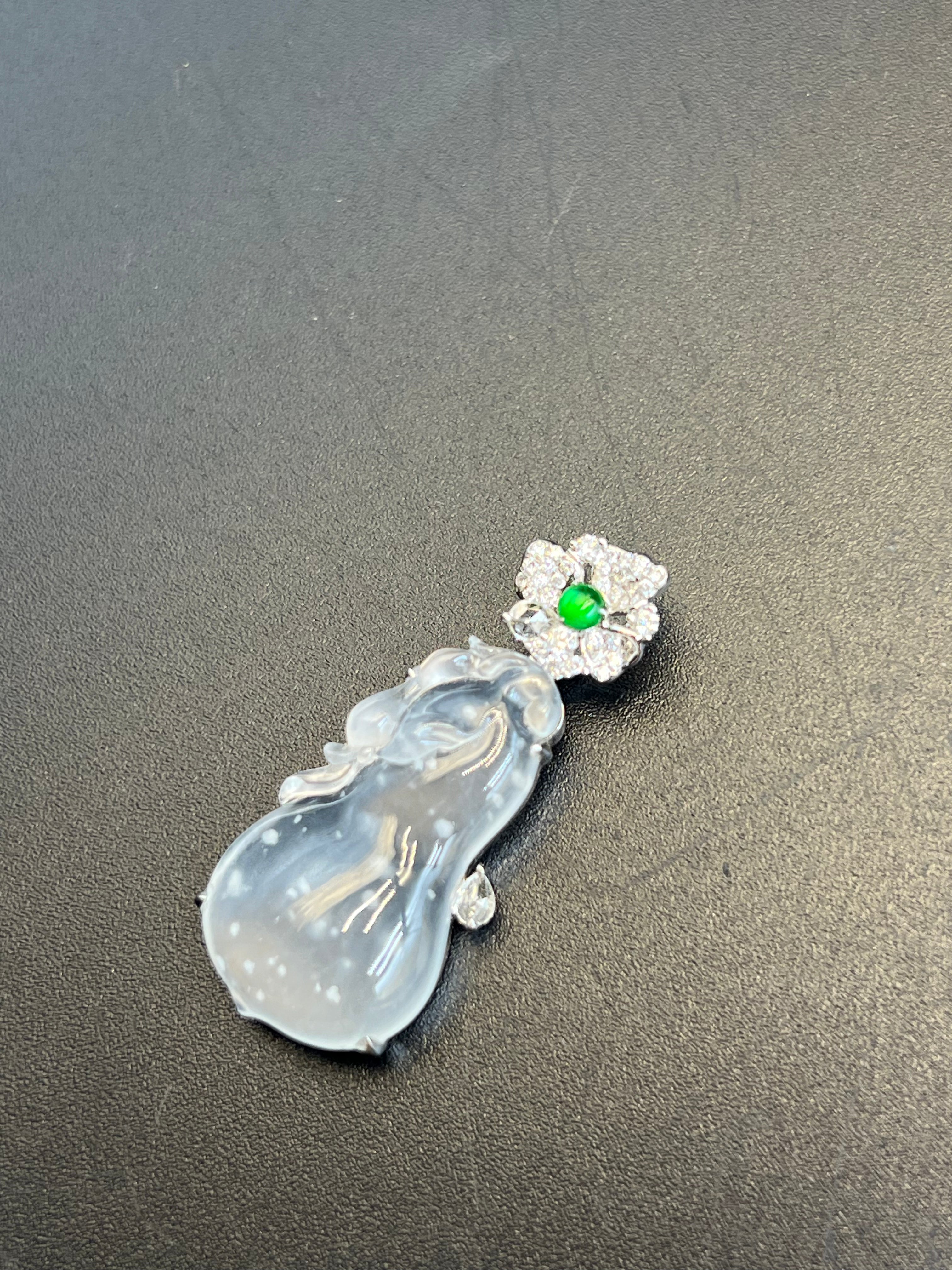天然緬甸翡翠冰種飄雪花福瓜吊墜