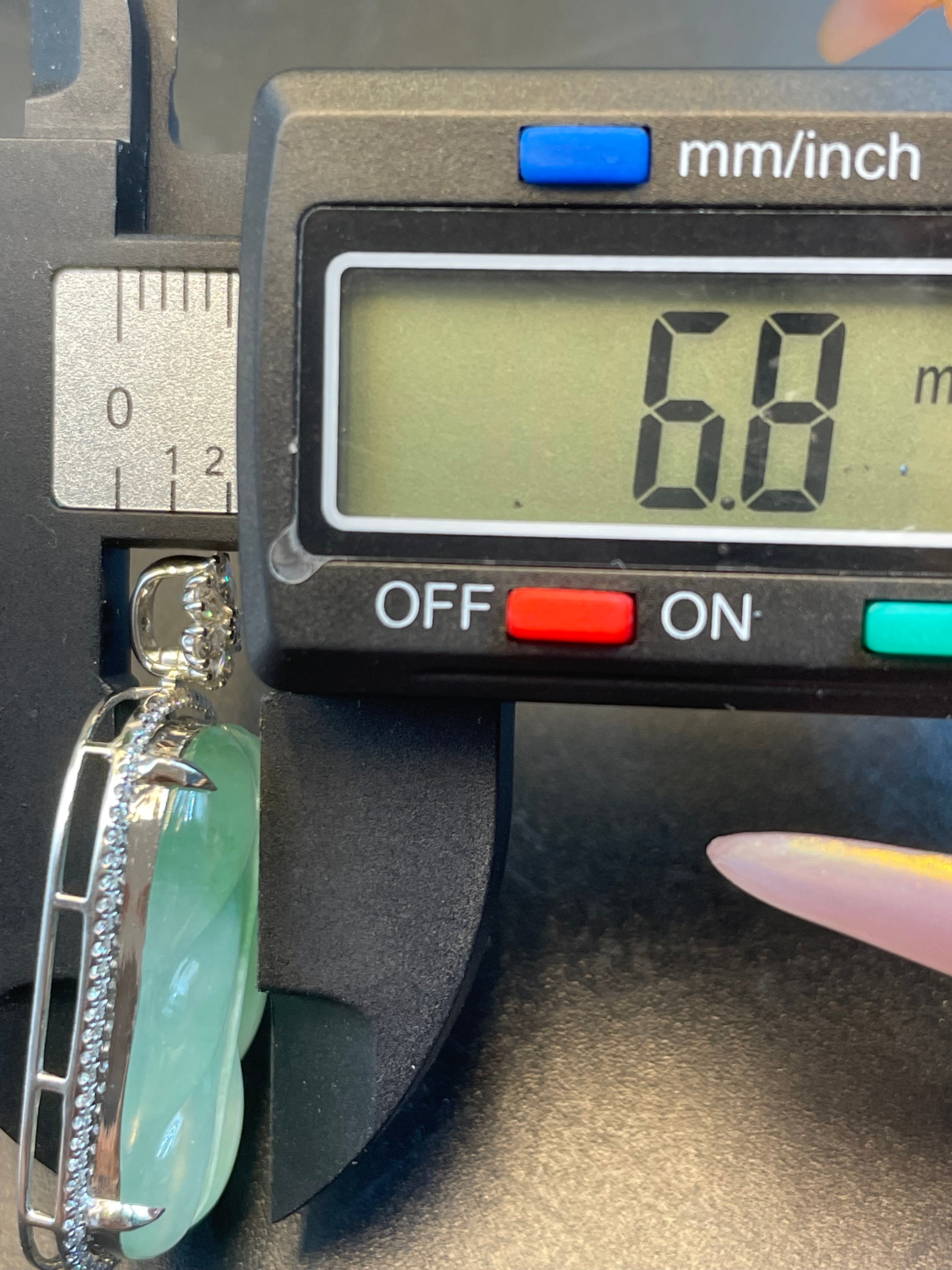 緬甸天然翡翠冰晴帶綠葉子吊墜