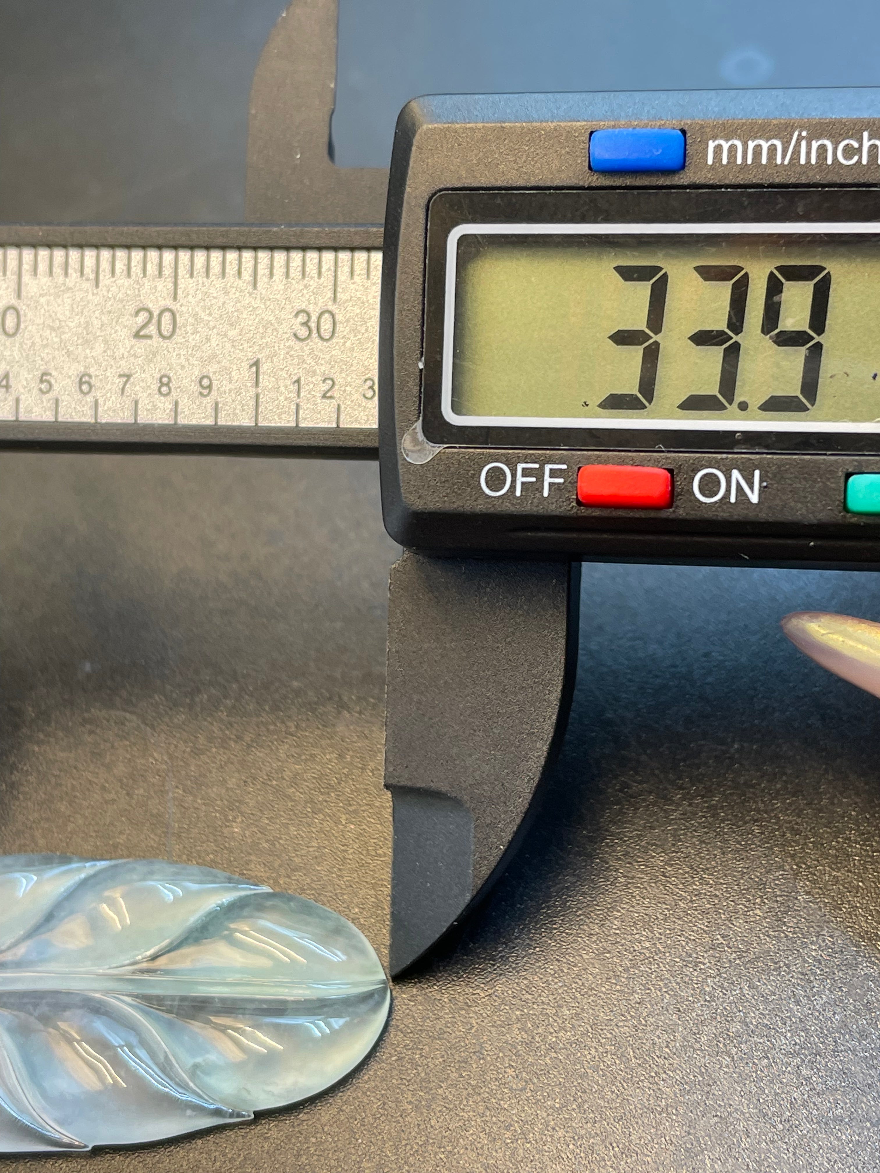 緬甸天然翡翠冰種葉子吊墜