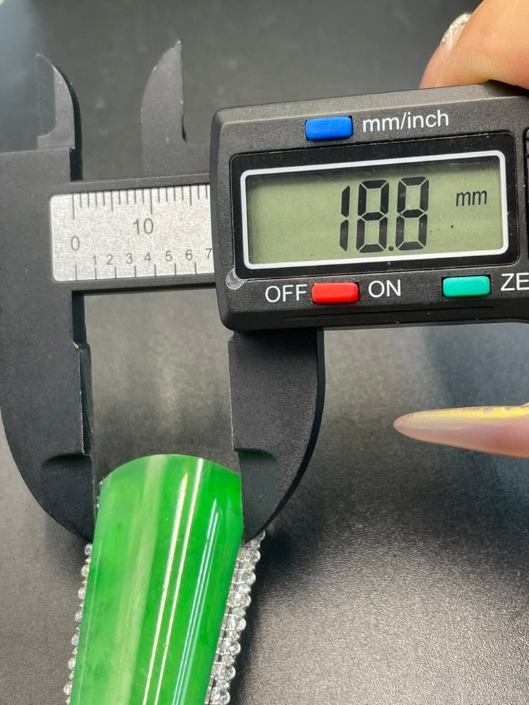 緬甸天然翡翠滿綠陽綠大無事牌吊墜