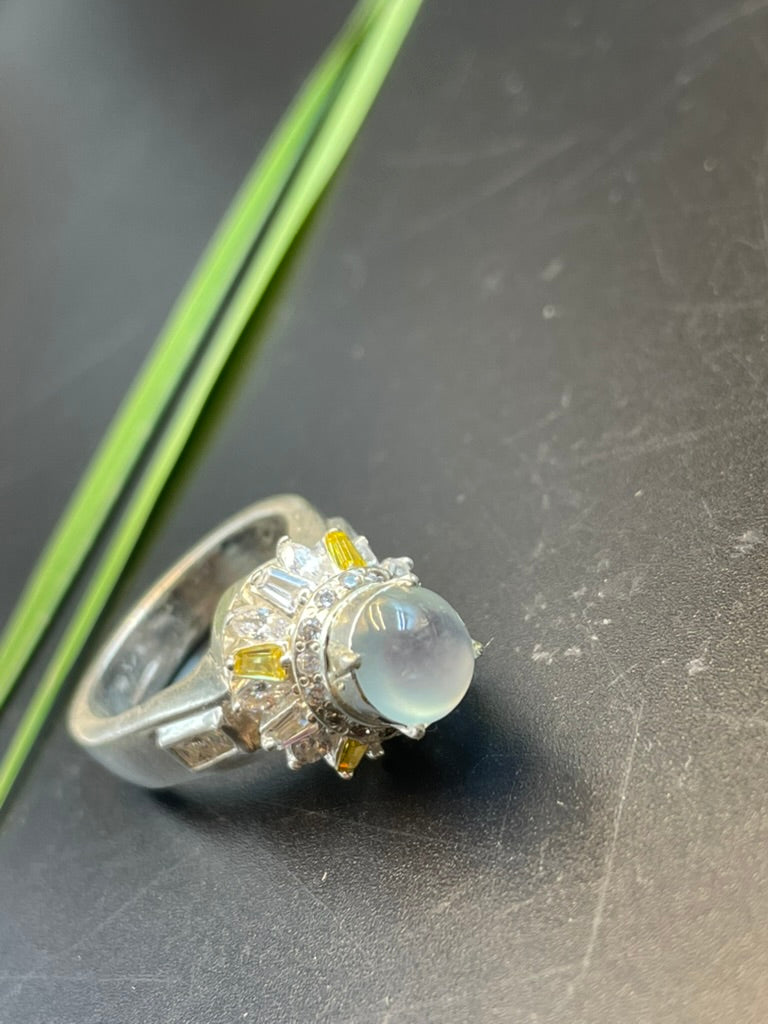緬甸天然翡翠冰種蛋面戒指
