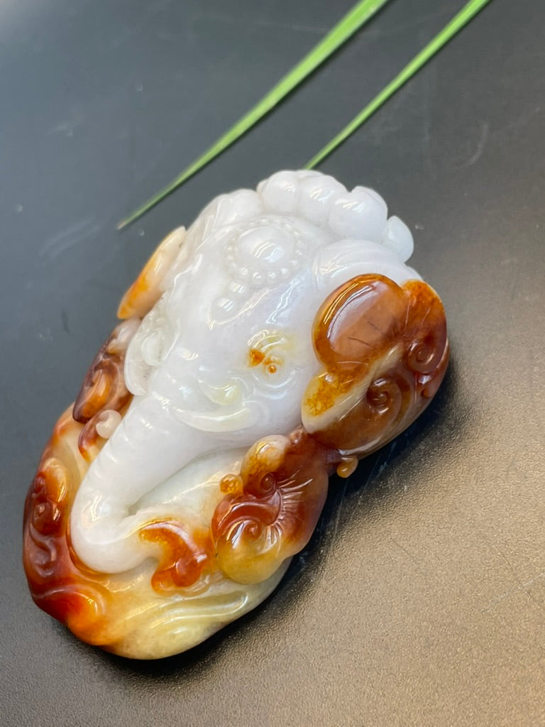 天然緬甸翡翠象神吊墜