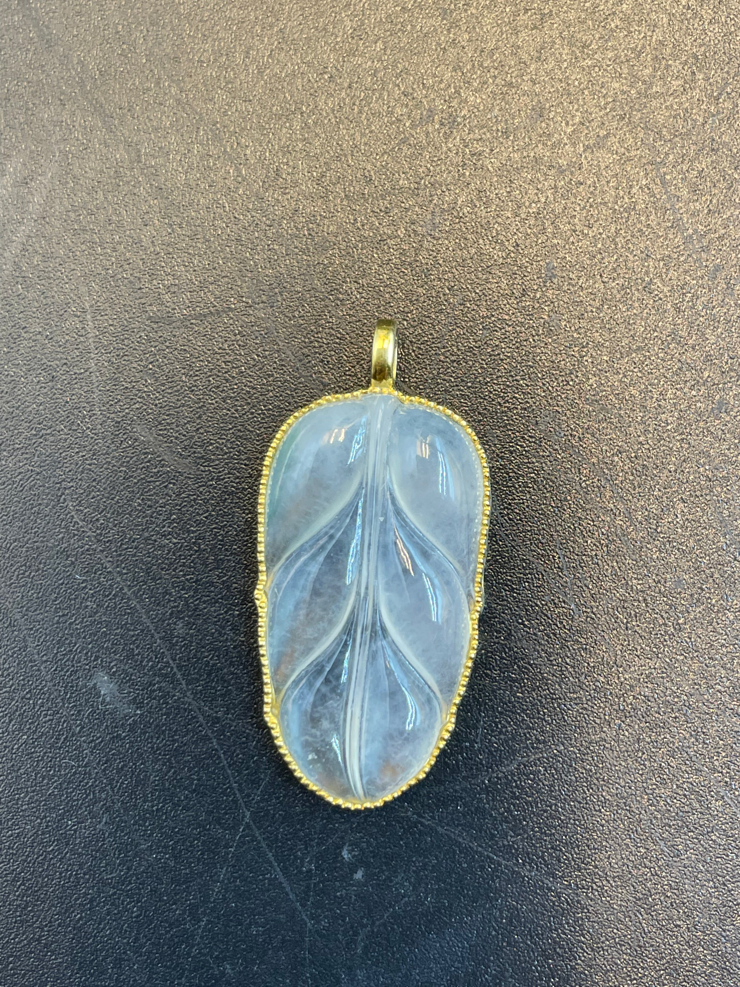 緬甸天然翡翠冰種葉子吊墜