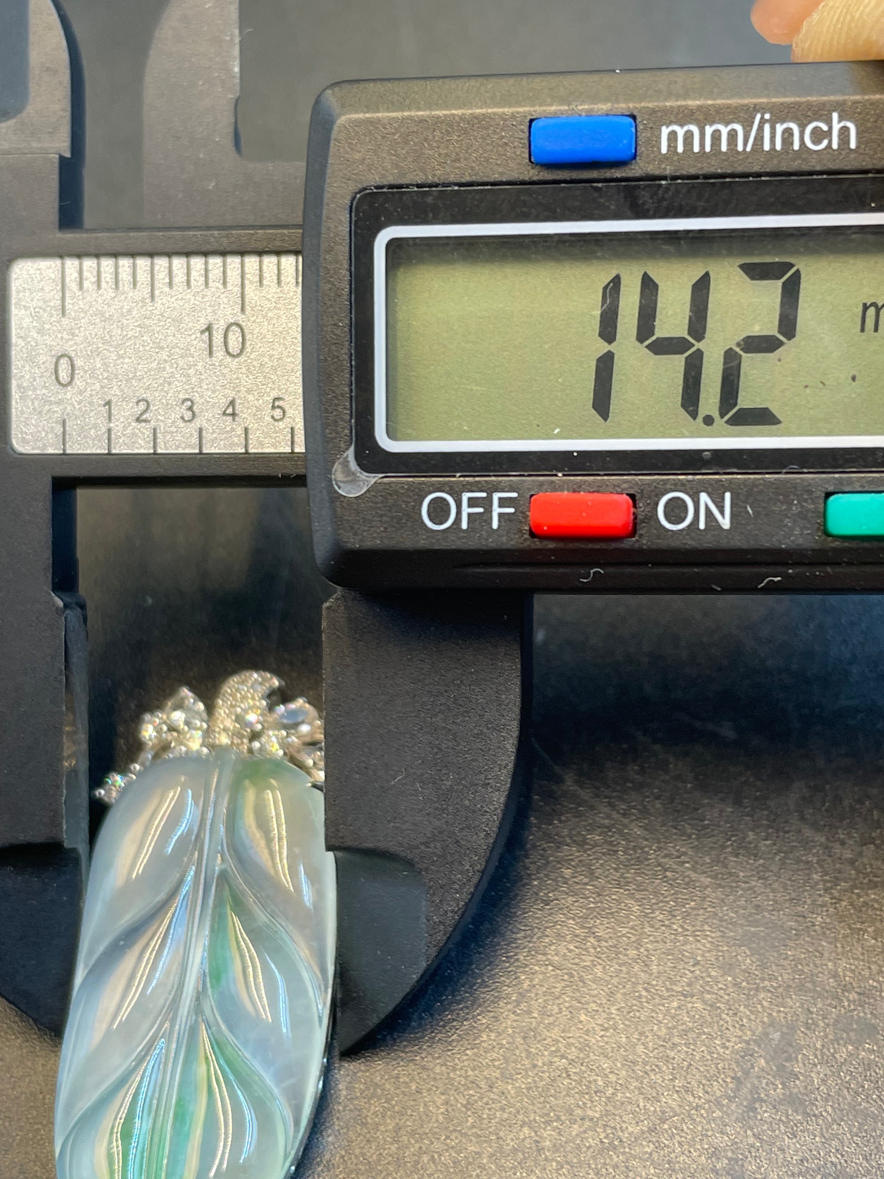 緬甸天然翡翠冰飄花葉子/金枝玉葉吊墜