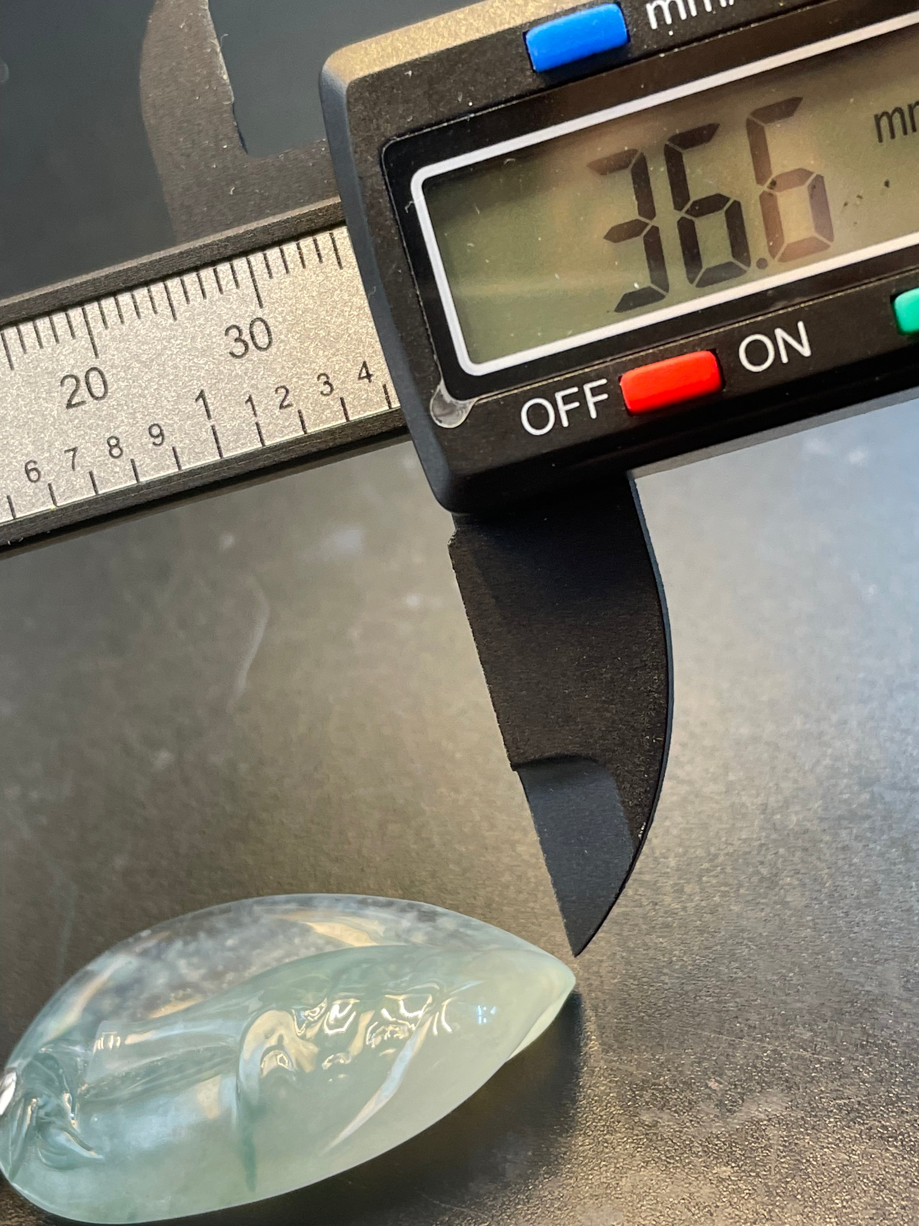 緬甸天然翡翠玉淨瓶吊墜