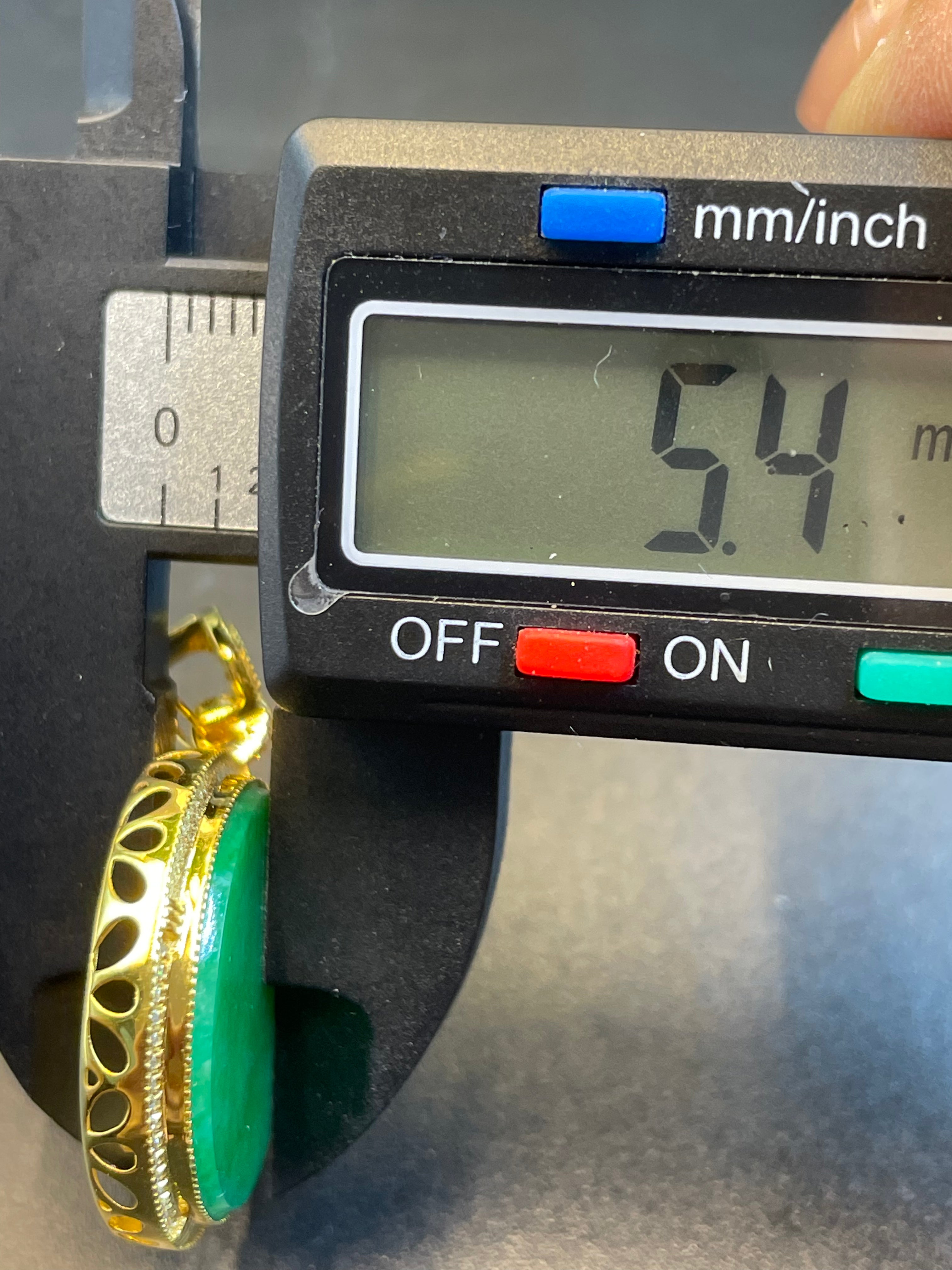 緬甸天然翡翠陽綠無事圓牌吊墜