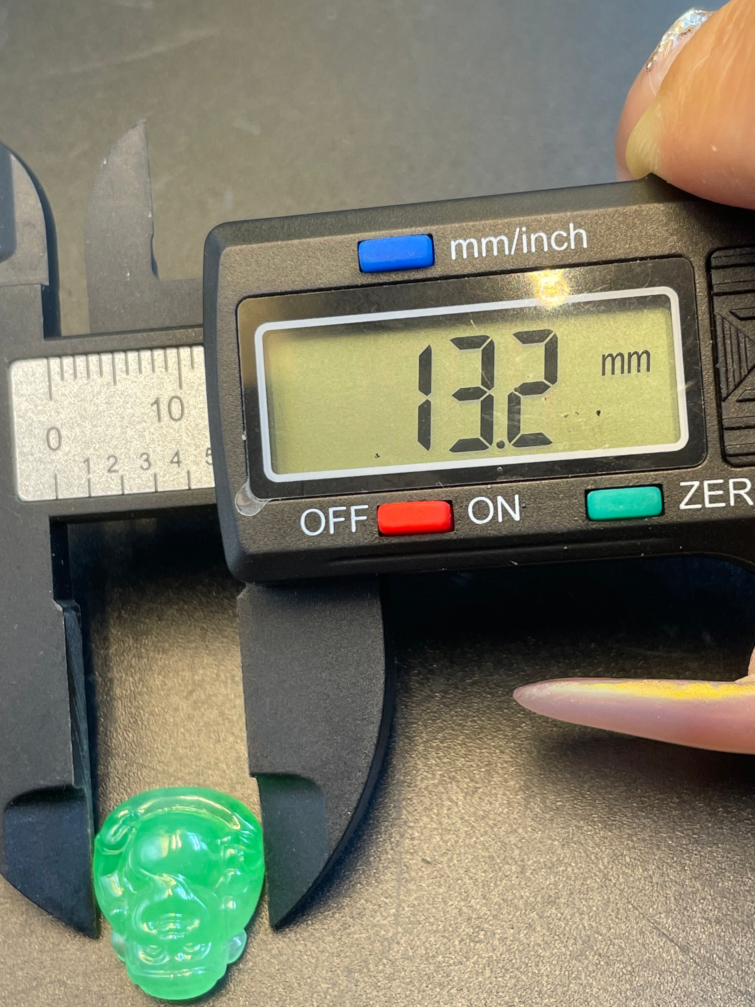 緬甸天然翡翠彌勒裸石可做鑲嵌首飾