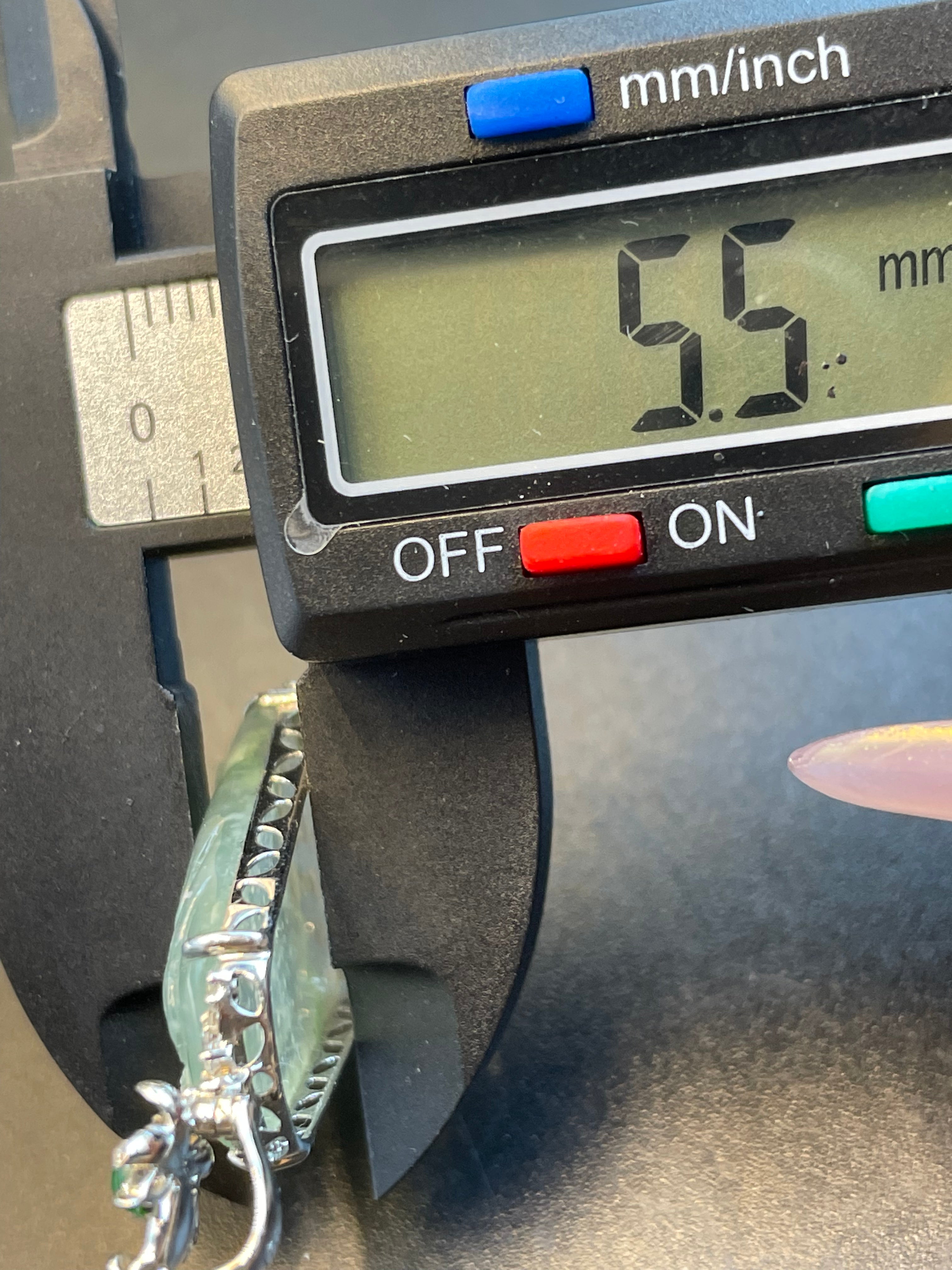 天然翡翠冰種山水意境玉牌吊墜