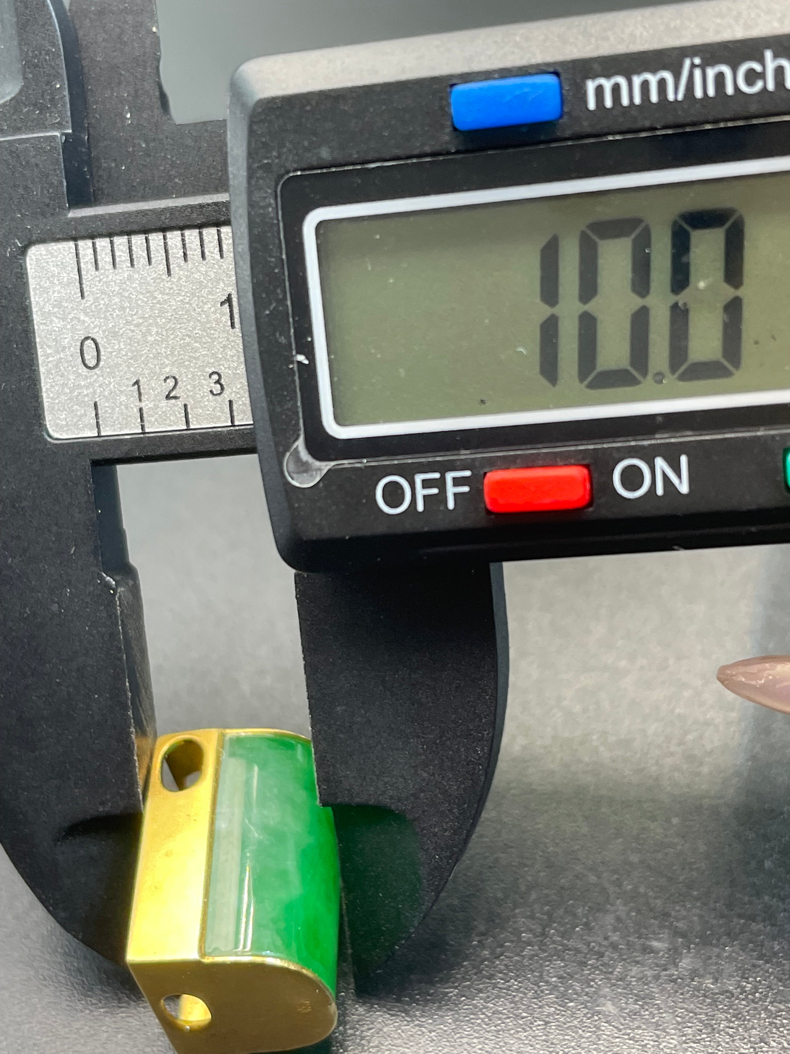 緬甸天然翡翠陽綠竹節吊墜