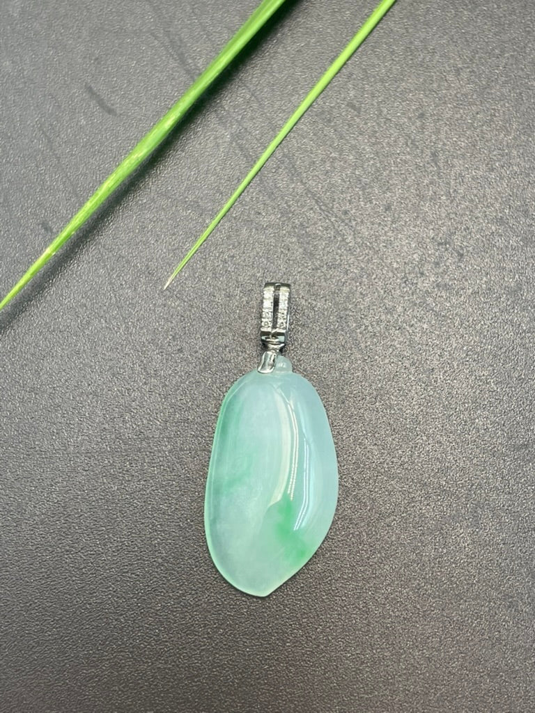 天然緬甸翡翠冰種福瓜吊墜