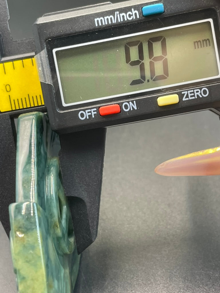 緬甸天然翡翠饕餮斧钺龙纹吊墜