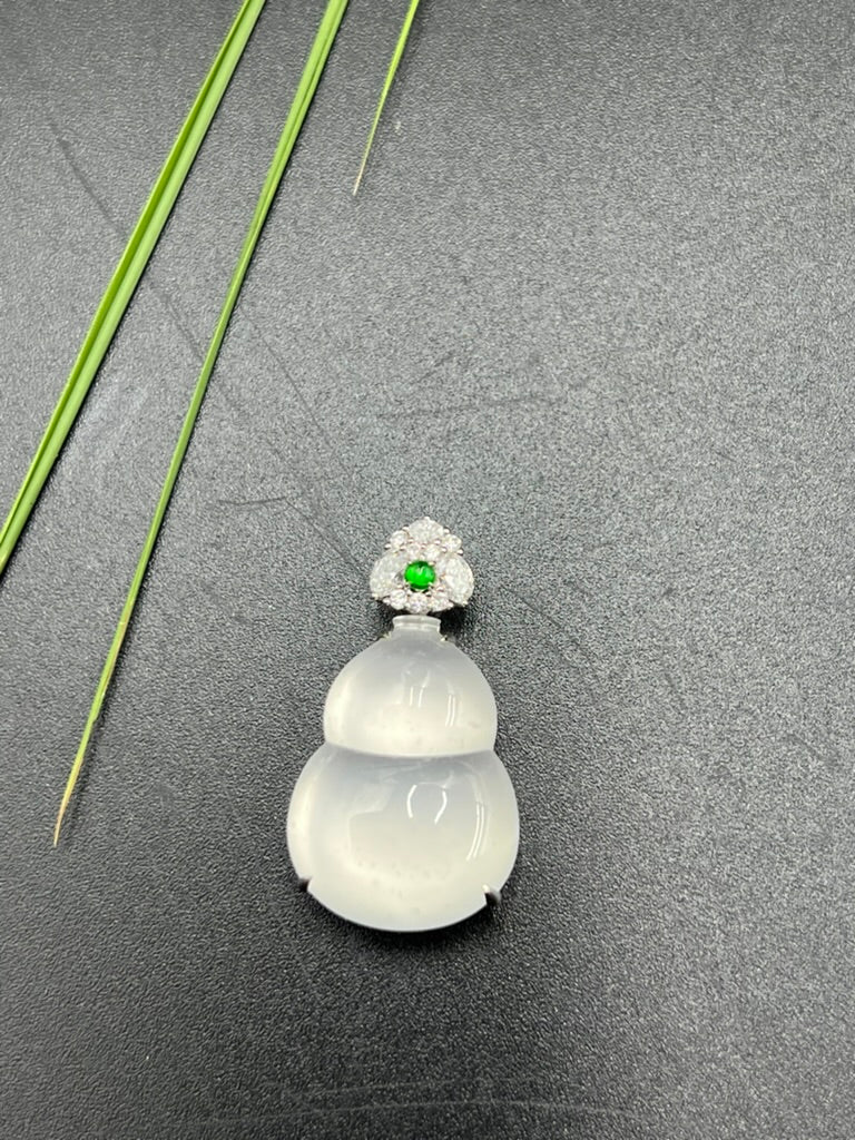 緬甸天然翡翠冰種福祿吊墜