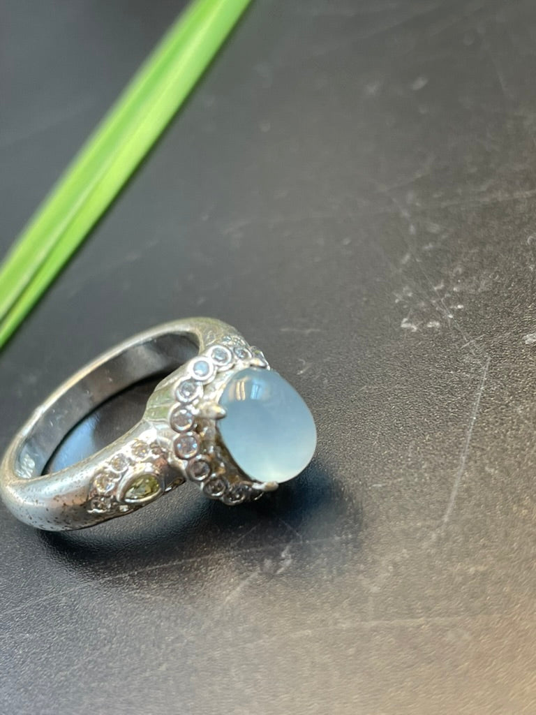 緬甸天然翡翠冰種蛋面戒指