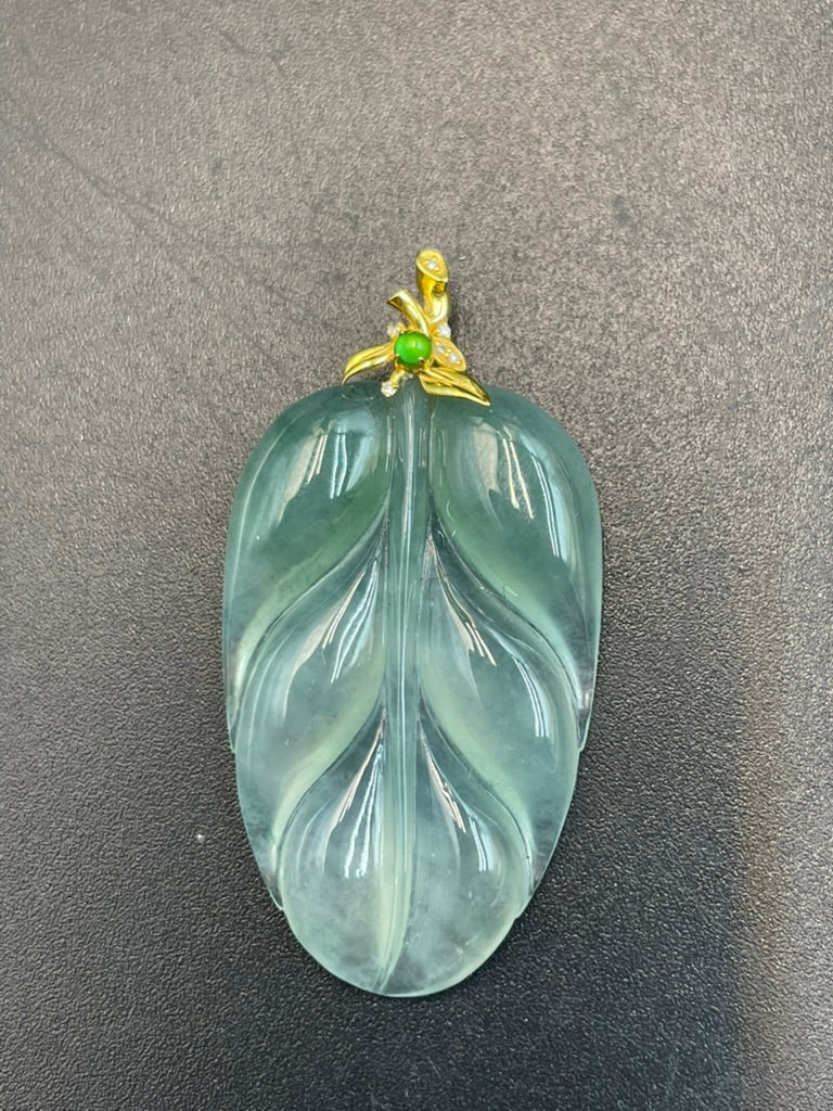 緬甸天然翡翠冰飄花金枝玉葉吊墜