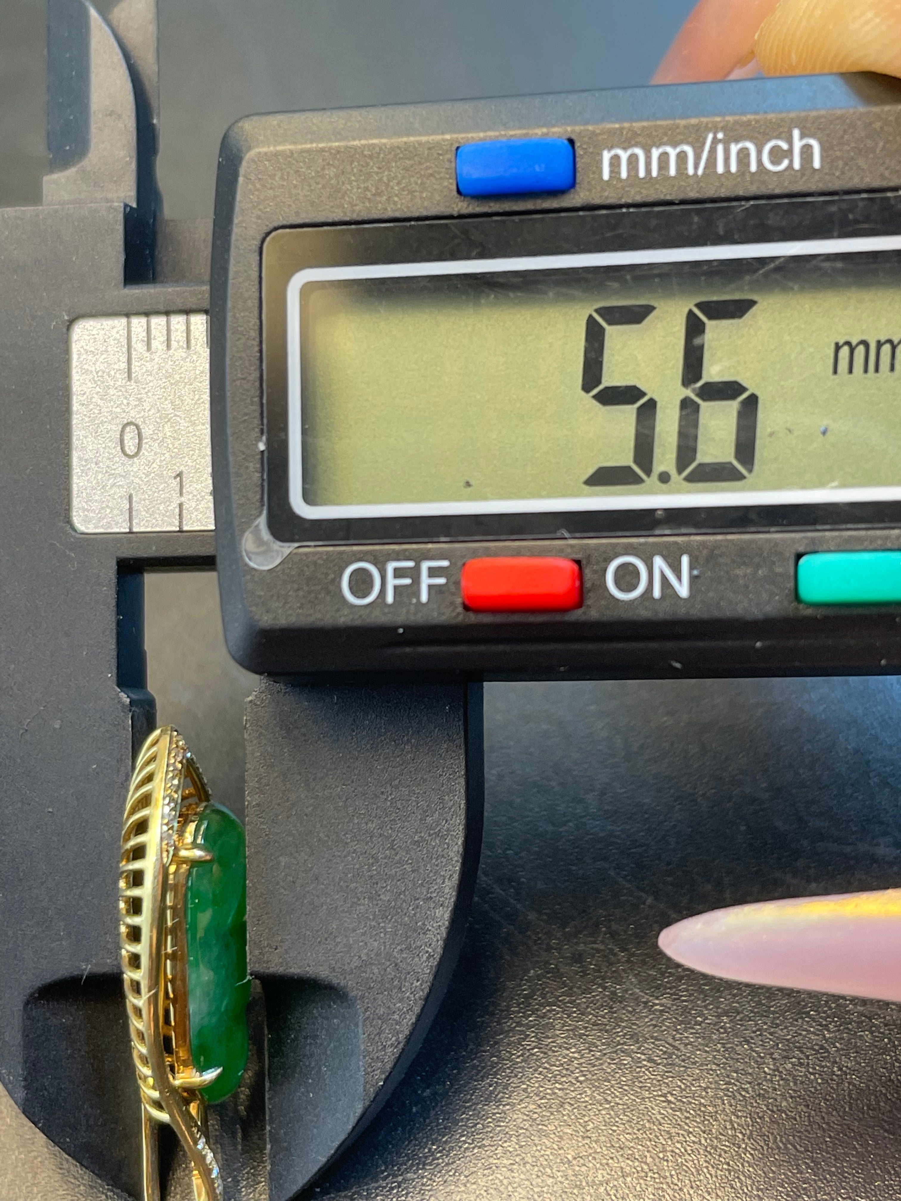 緬甸天然翡翠陽綠福豆吊墜