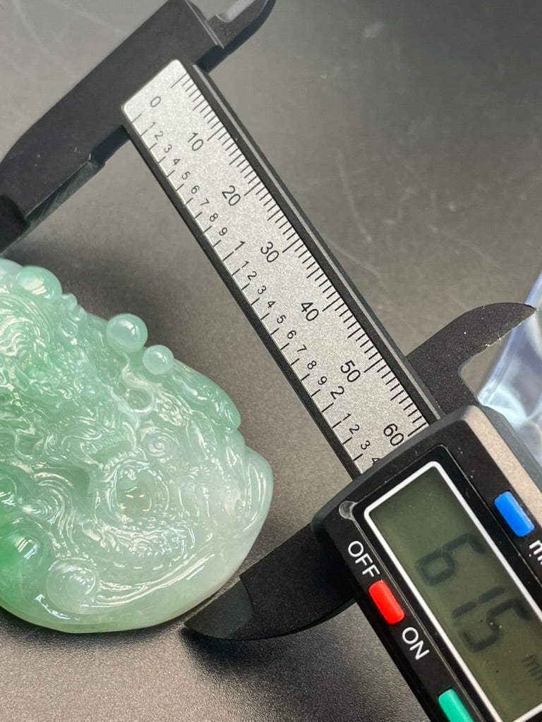 緬甸天然翡翠龍紋吊墜