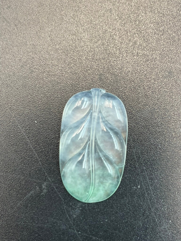 緬甸天然翡翠綠飄花葉子金枝玉葉吊墜