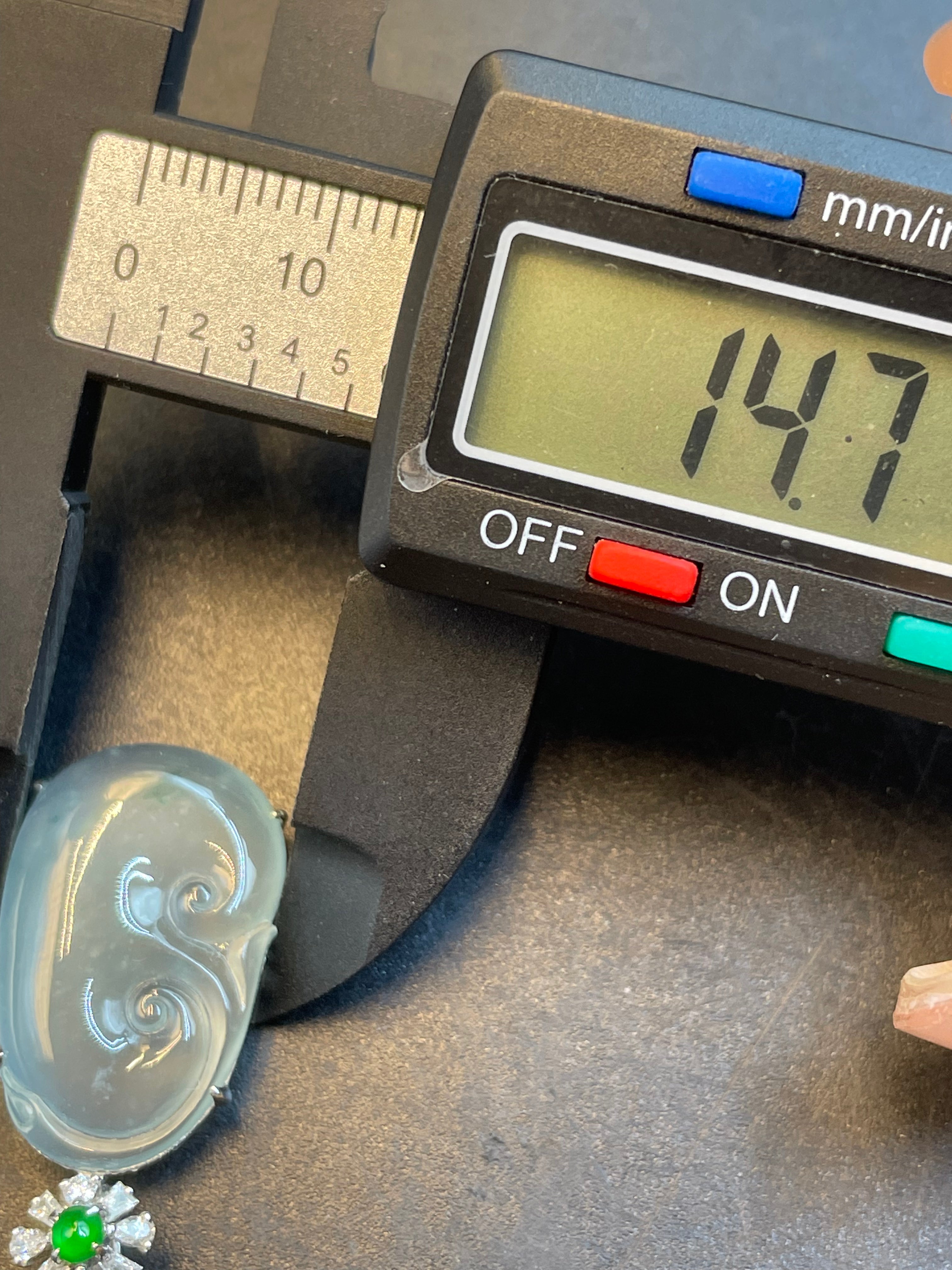 緬甸天然翡翠冰種如意吊墜