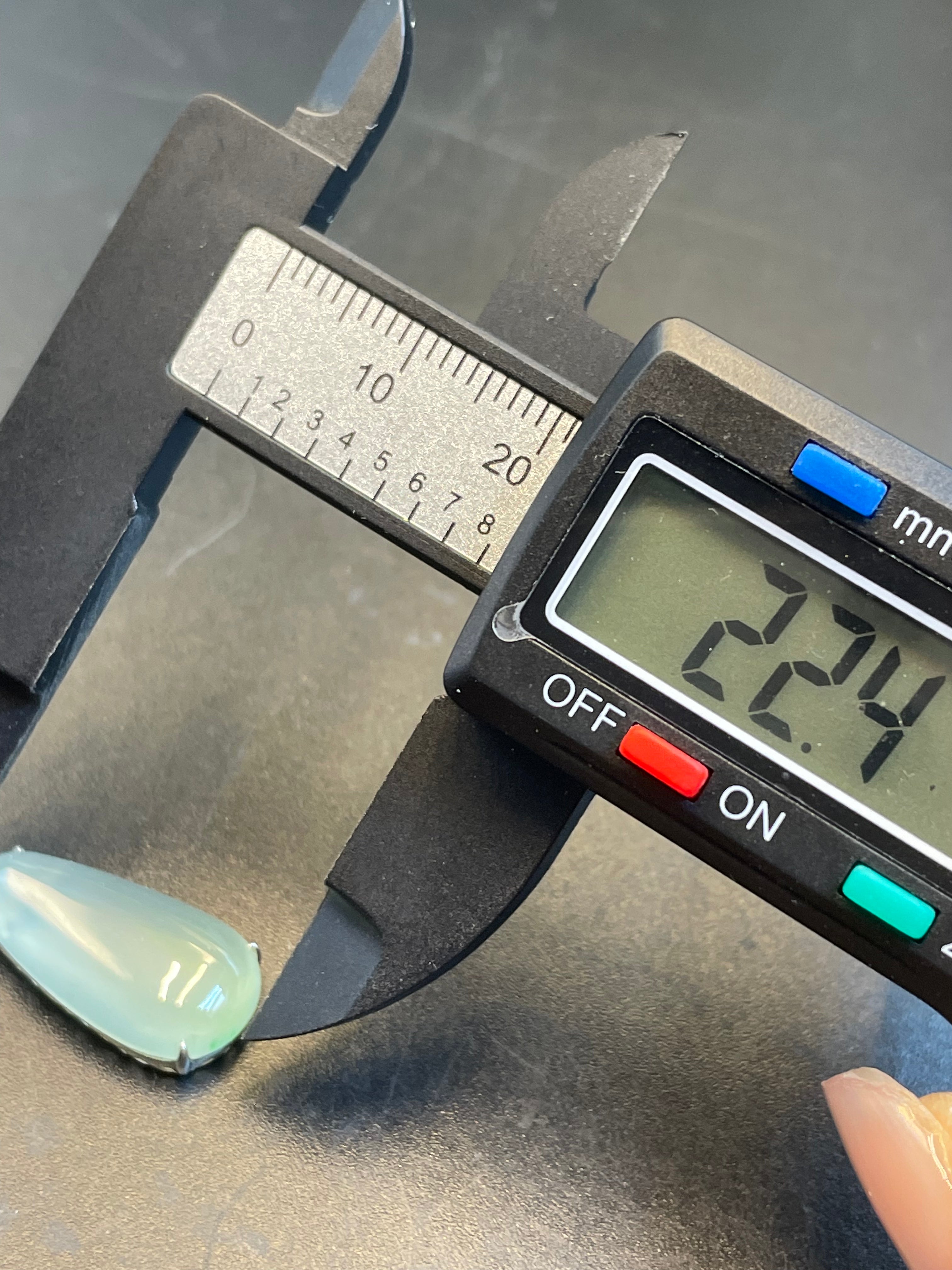 緬甸天然翡翠福瓜吊墜