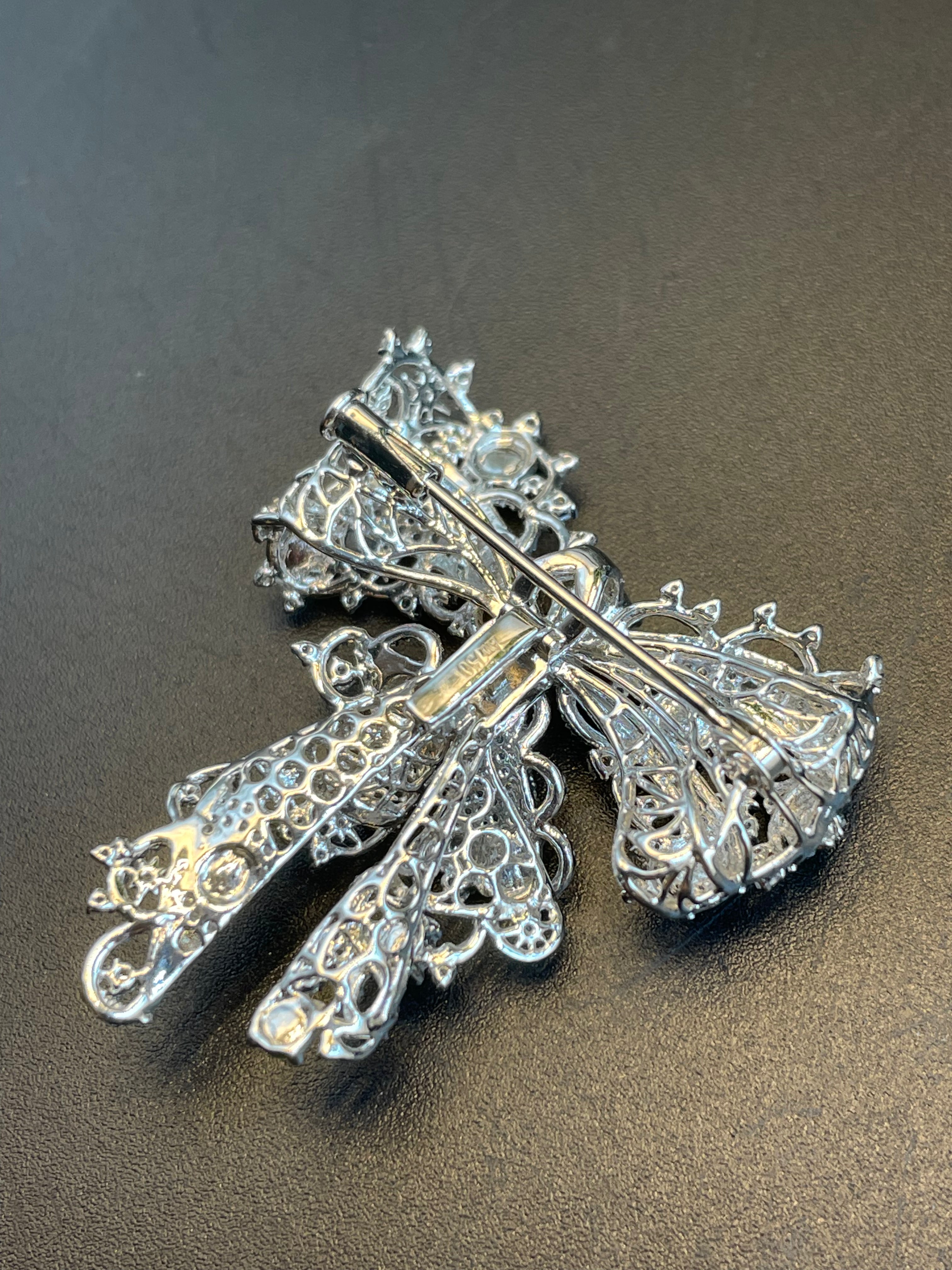 緬甸天然翡翠陽綠蛋面蝴蝶結胸針