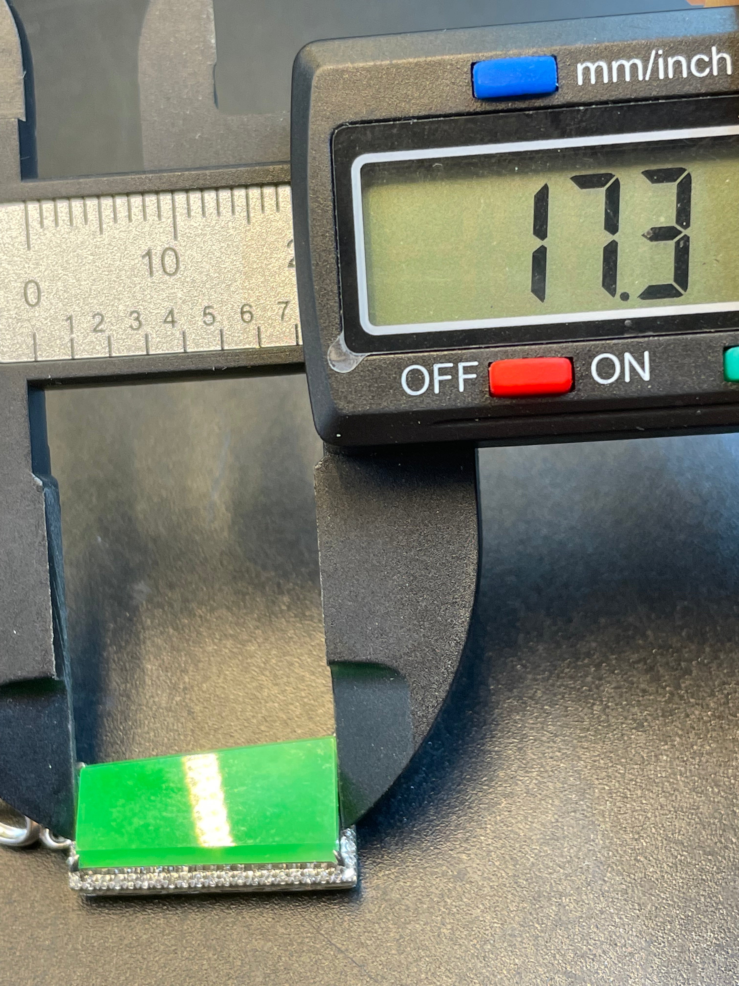 緬甸天然翡翠陽綠無事牌吊墜