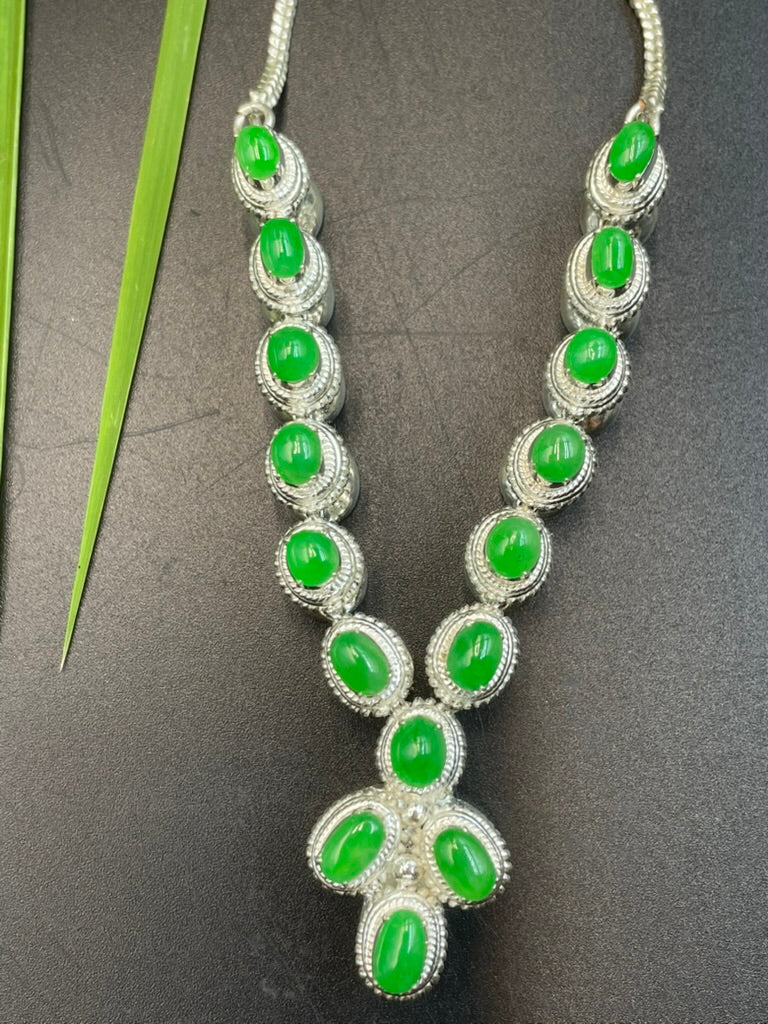 緬甸天然翡翠陽綠蛋面吊墜項鍊