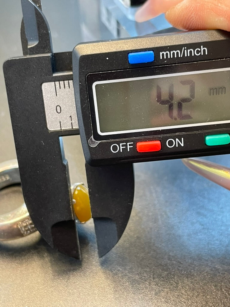 緬甸天然翡翠黃翡蛋面戒指