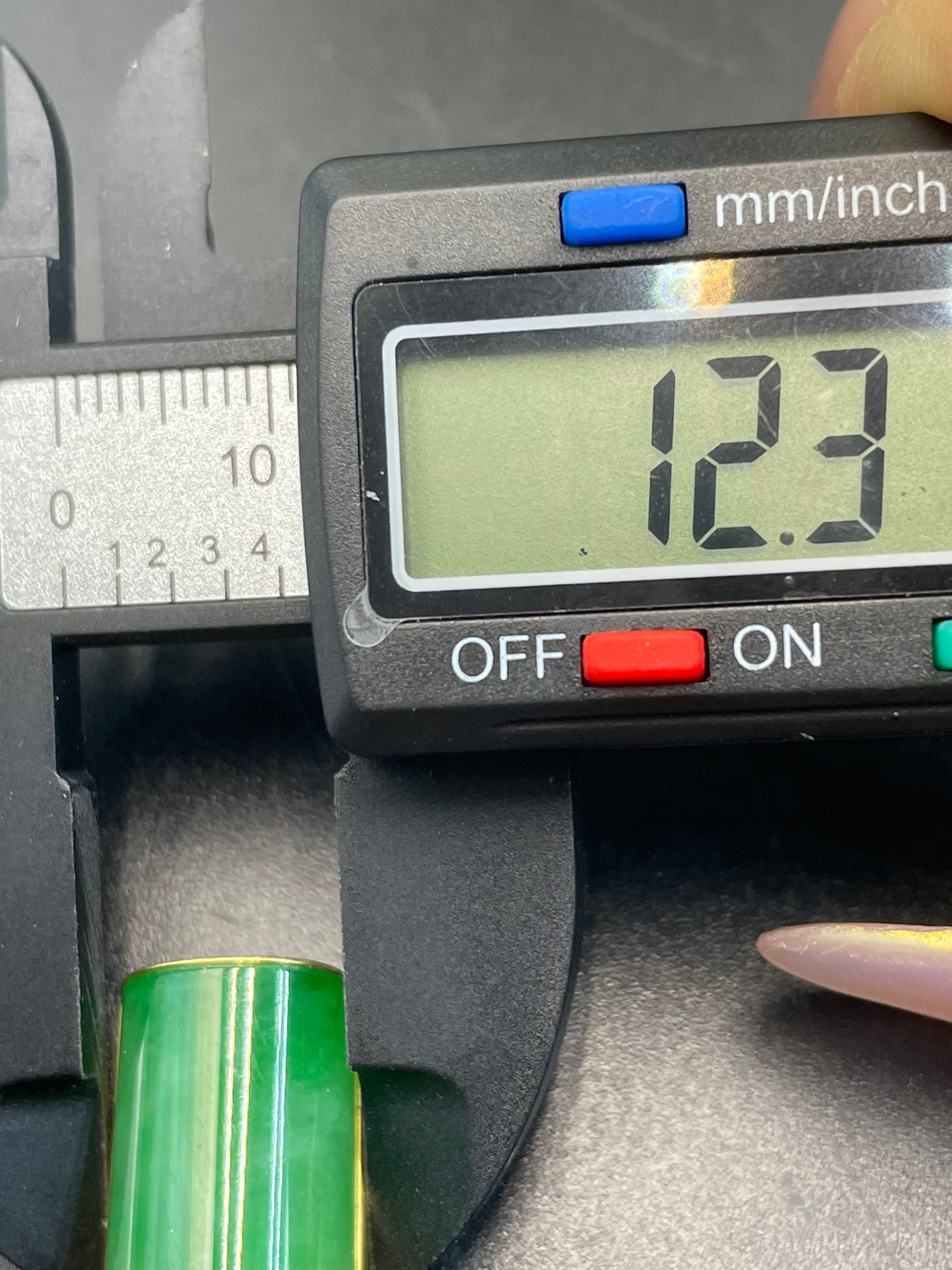 緬甸天然翡翠陽綠竹節吊墜