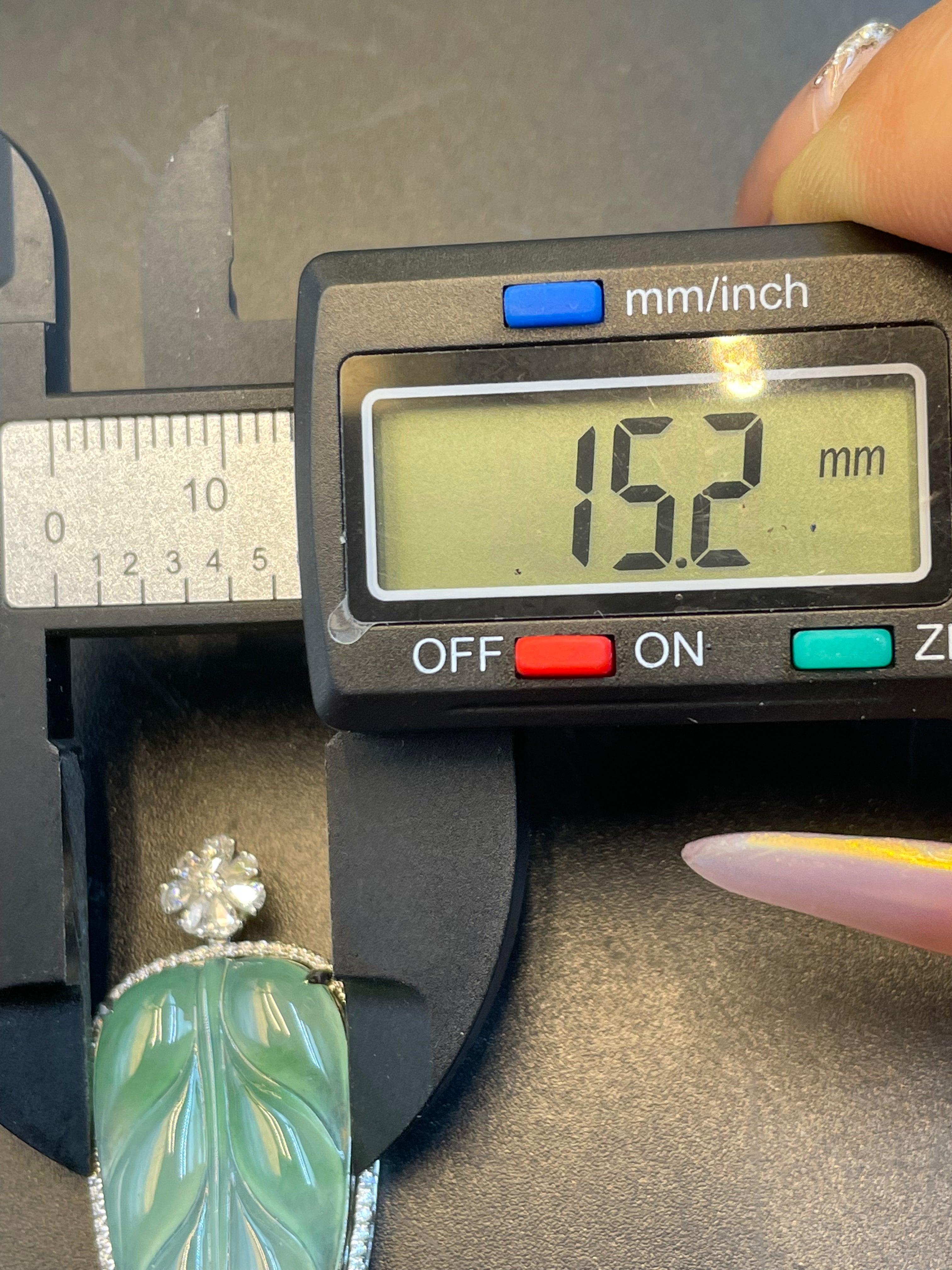 緬甸天然翡翠冰晴帶綠葉子吊墜