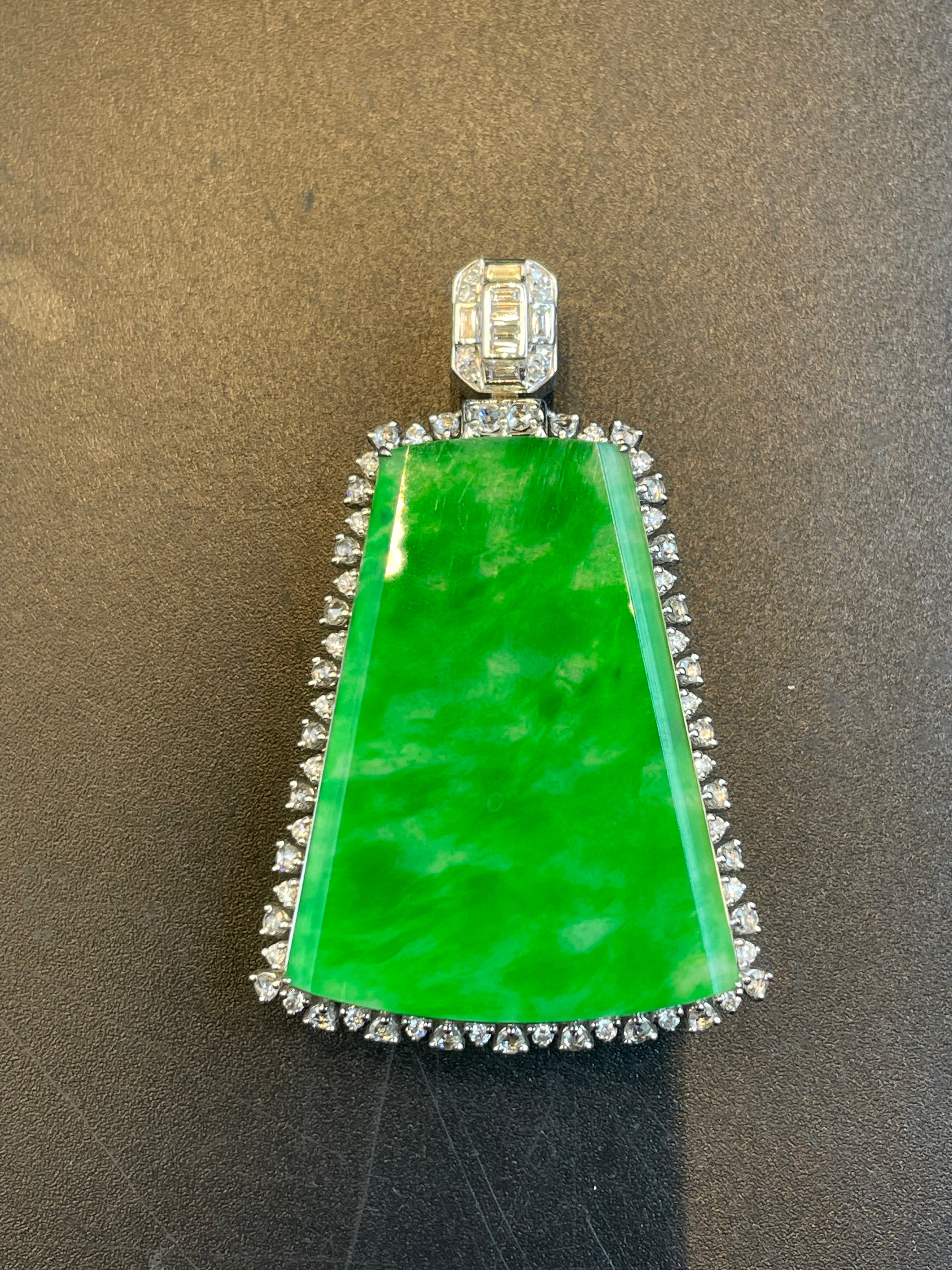 天然翡翠陽綠無事牌吊墜