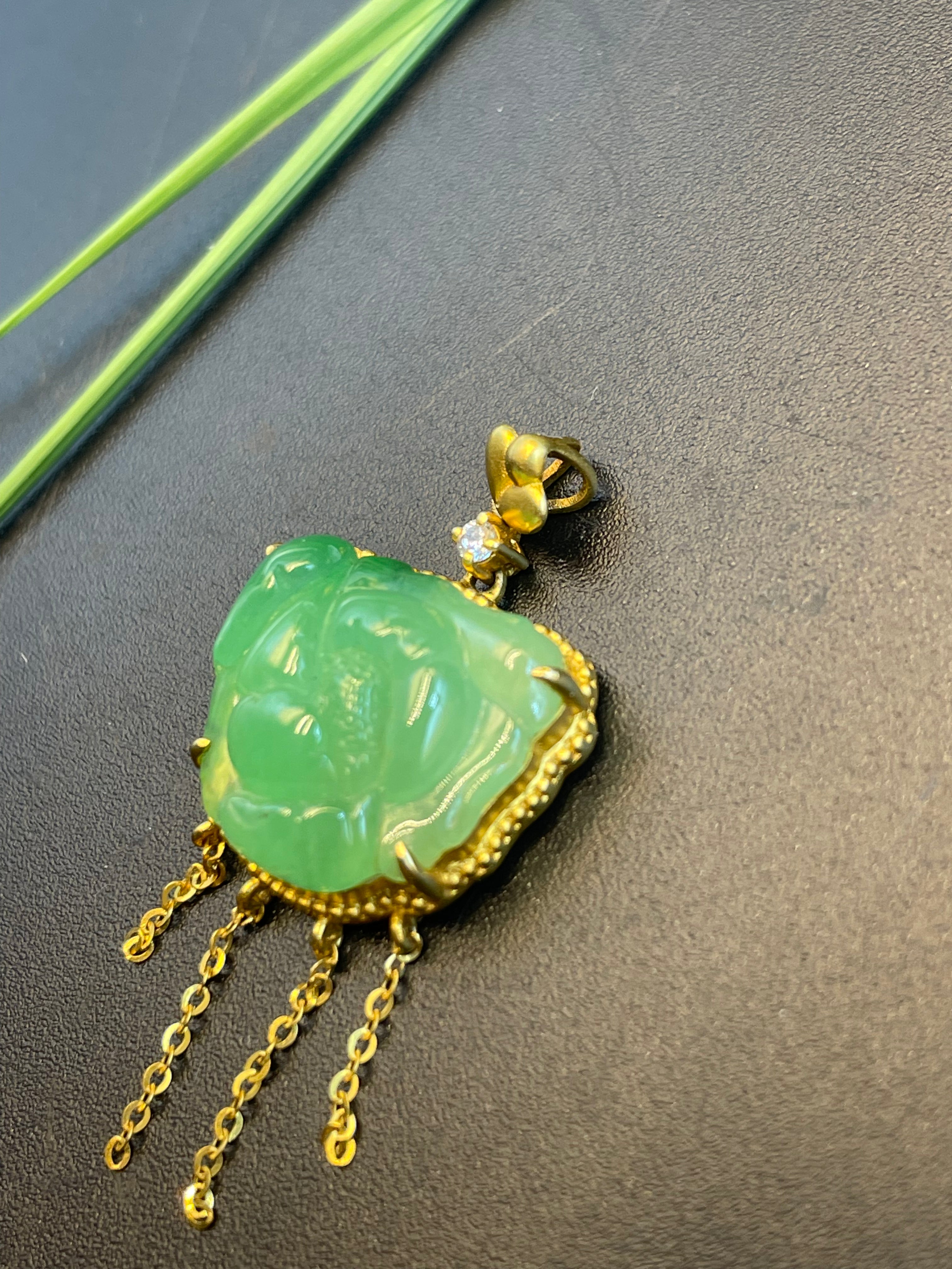 緬甸天然翡翠花開富貴吊墜