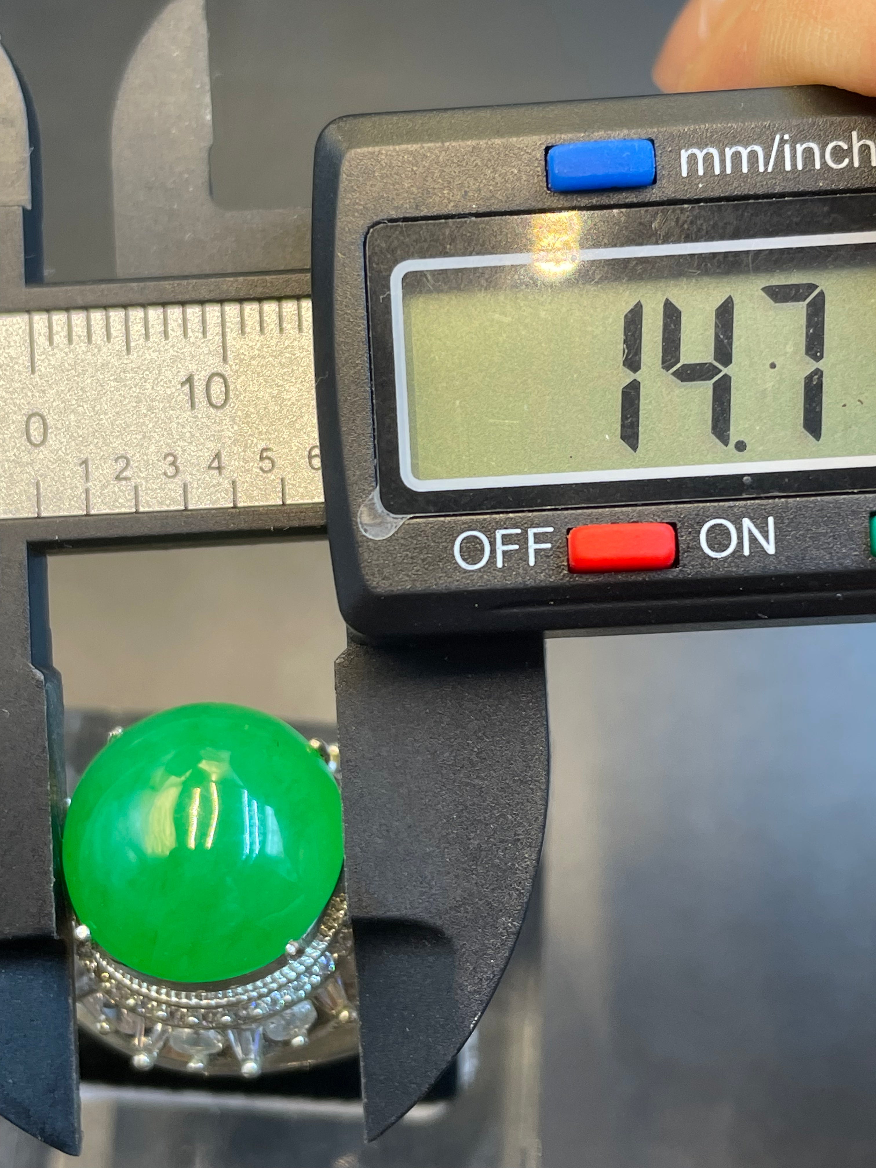 緬甸天然翡翠陽綠正圓蛋面戒指