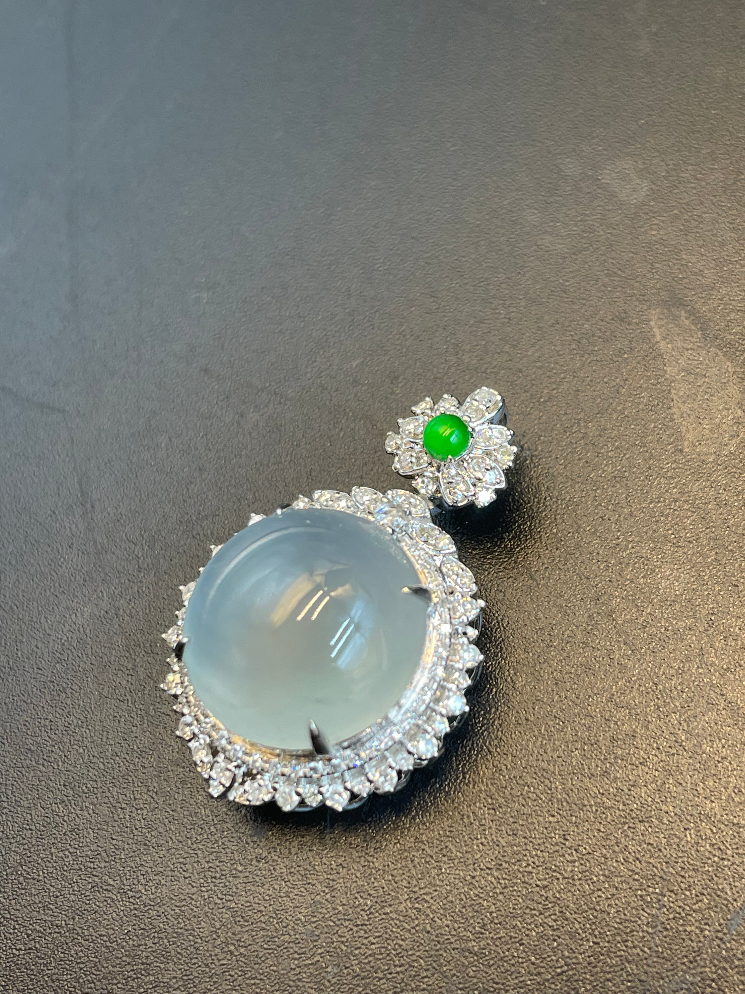 天然翡翠冰種蛋面吊墜