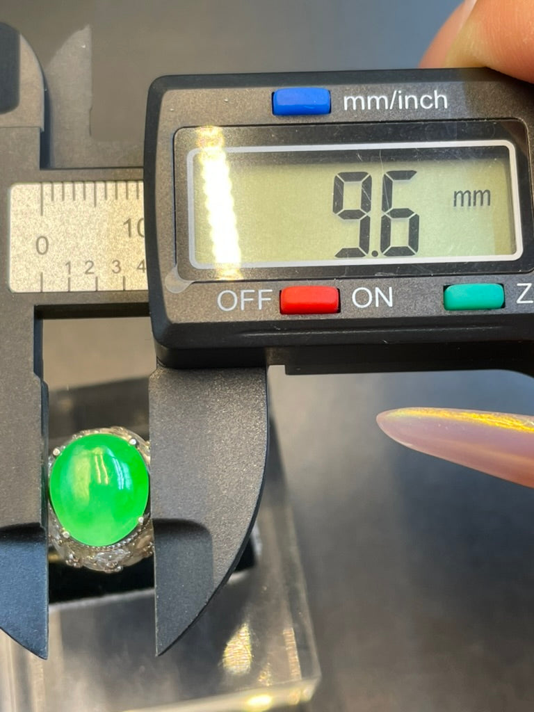 緬甸天然翡翠陽綠蛋面戒指