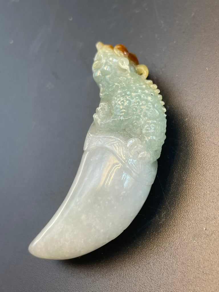 天然緬甸翡翠狼牙辟邪吊墜