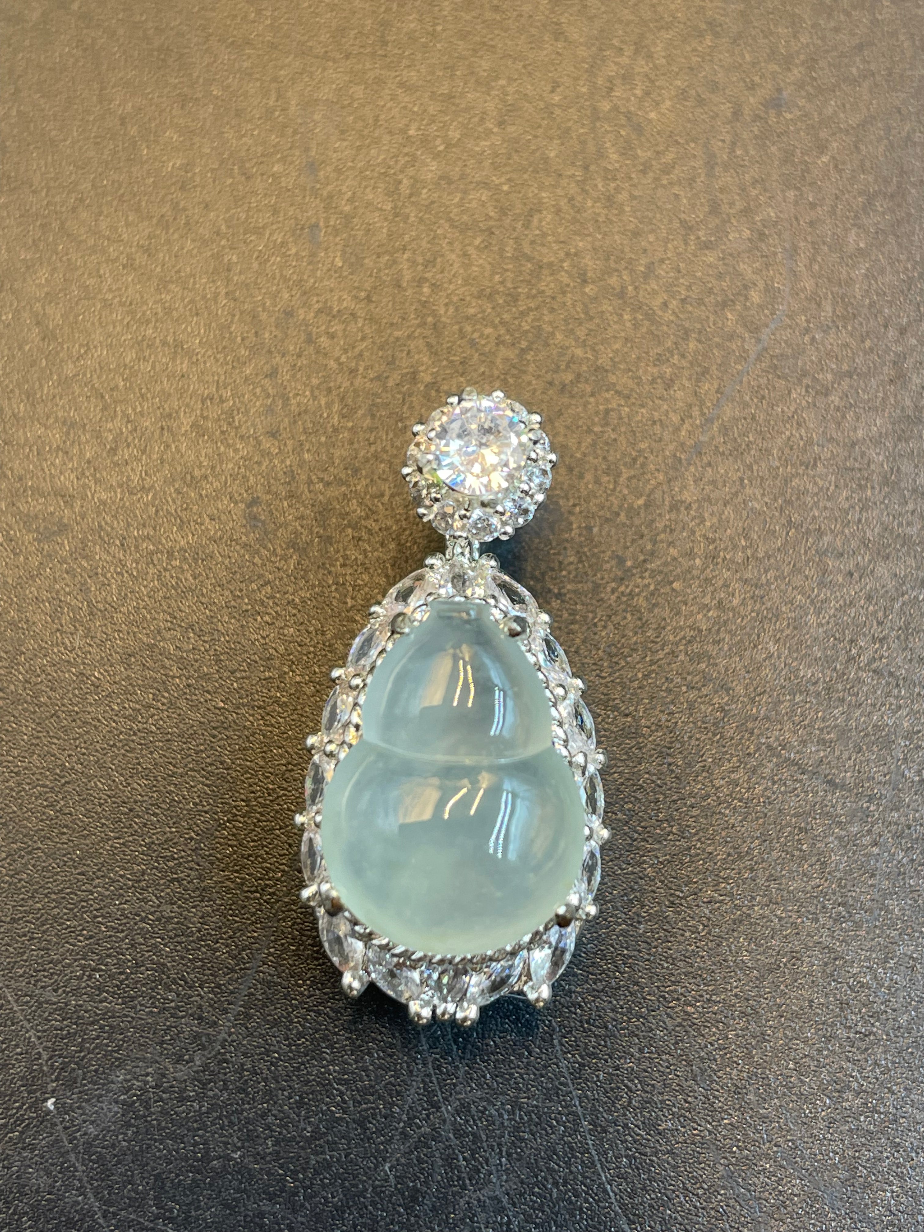 緬甸天然翡翠冰種福祿蛋面吊墜