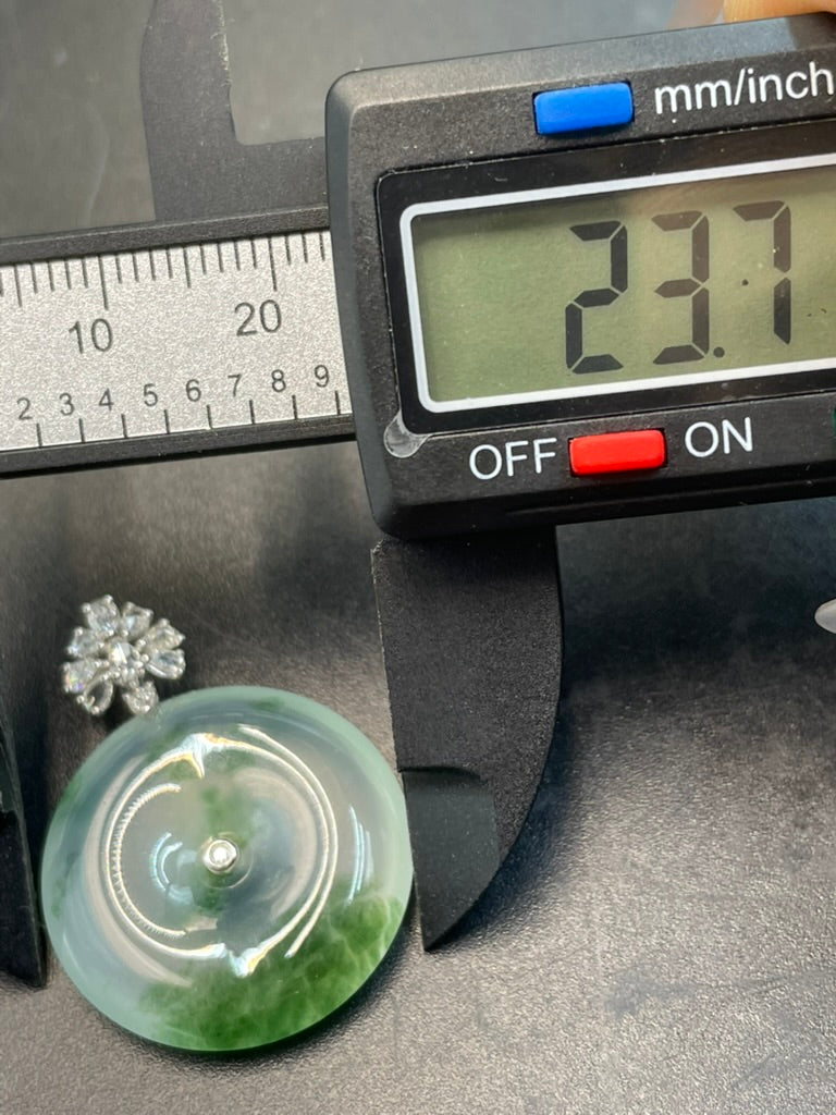 緬甸天然翡翠玻璃種飄綠花平安扣吊墜
