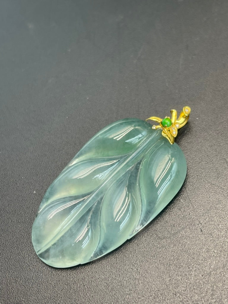 緬甸天然翡翠冰飄花金枝玉葉吊墜