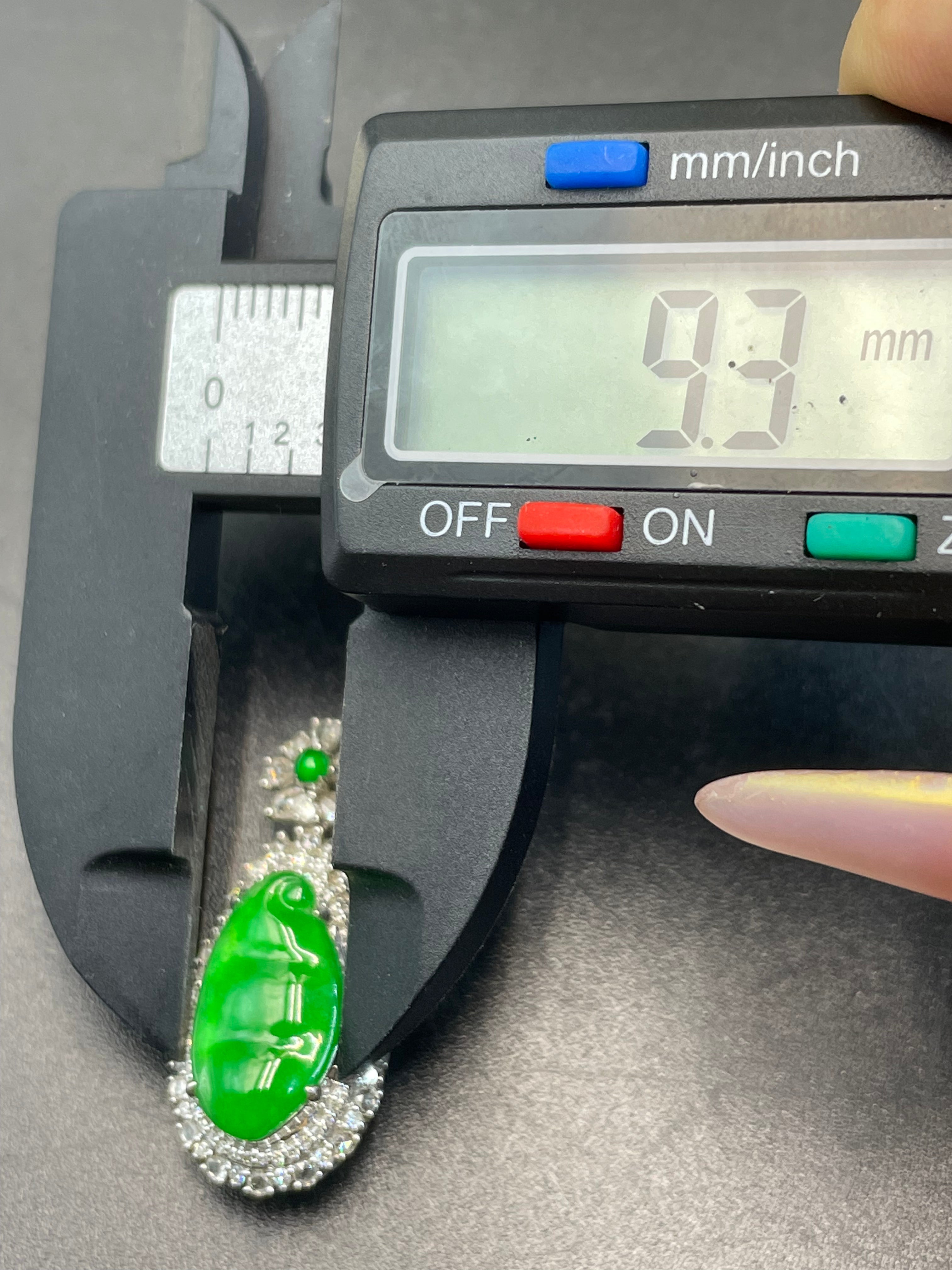 緬甸天然翡翠陽綠福豆/三元及第吊墜