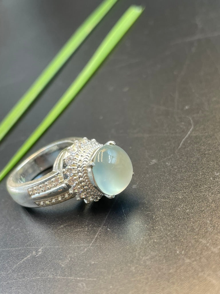 緬甸天然翡翠冰種蛋面戒指