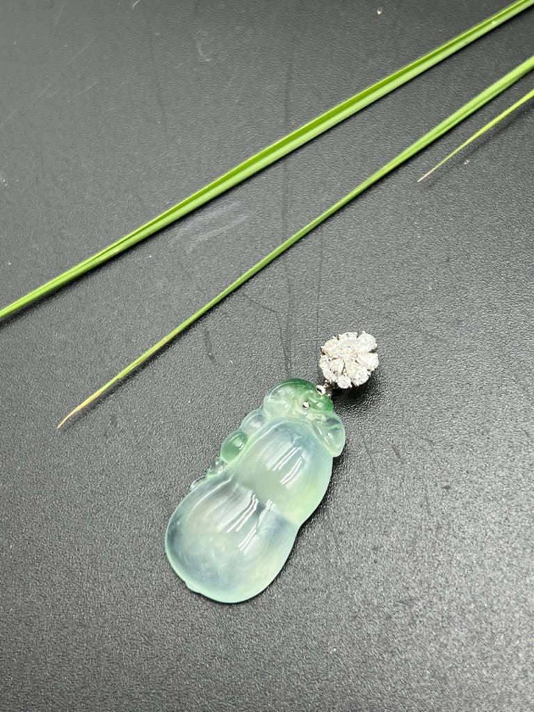 緬甸天然翡翠冰飄花好事花生吊墜