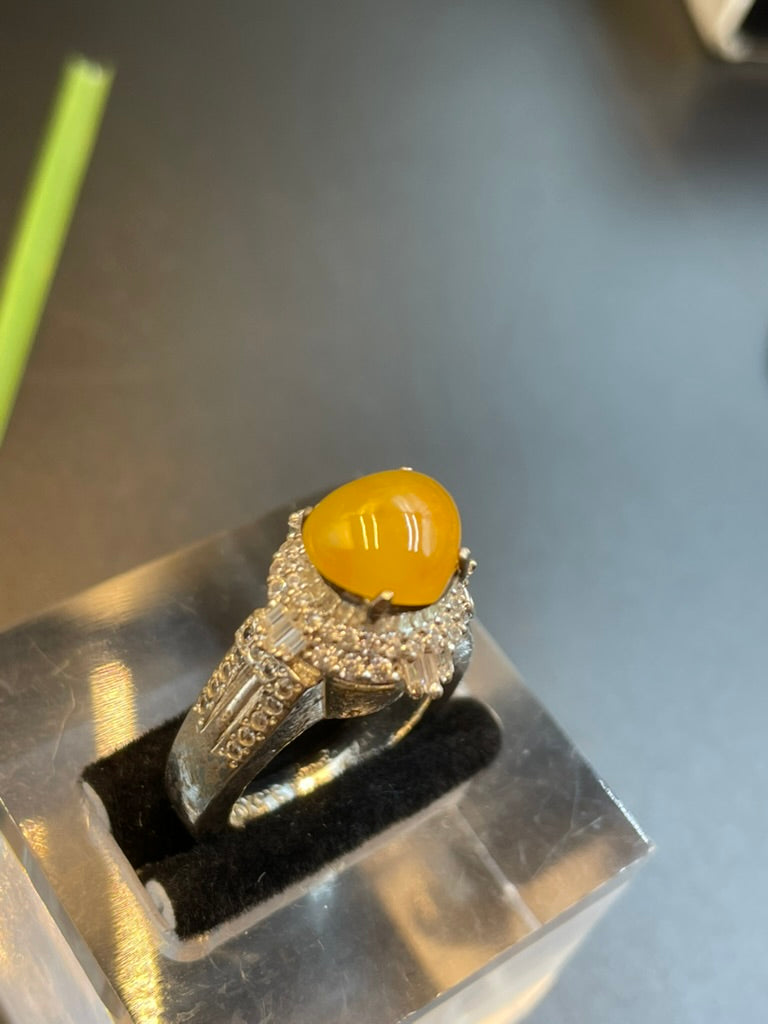 緬甸天然翡翠黃翡蛋面戒指