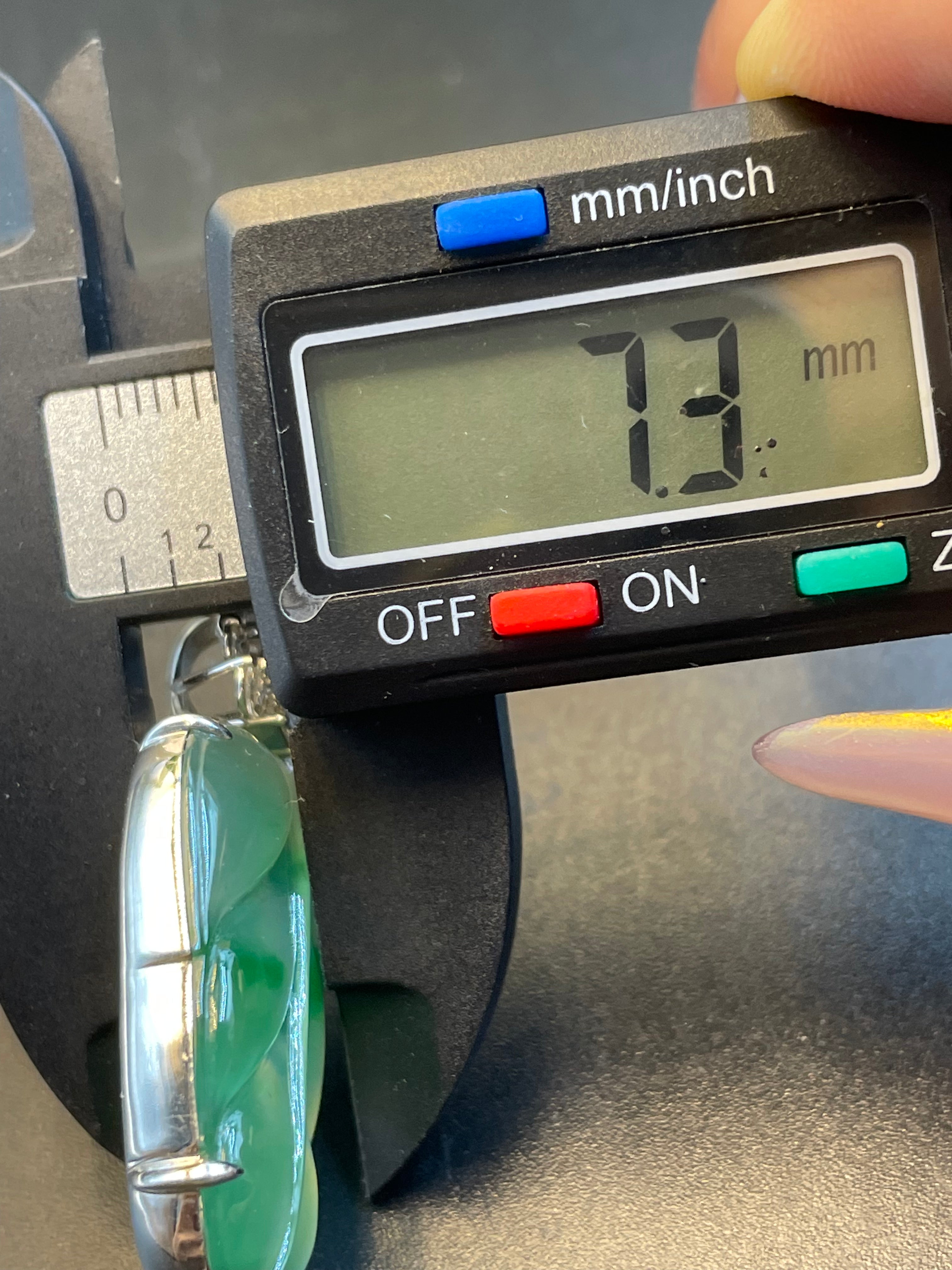 天然翡翠冰種飄綠花葉子吊墜