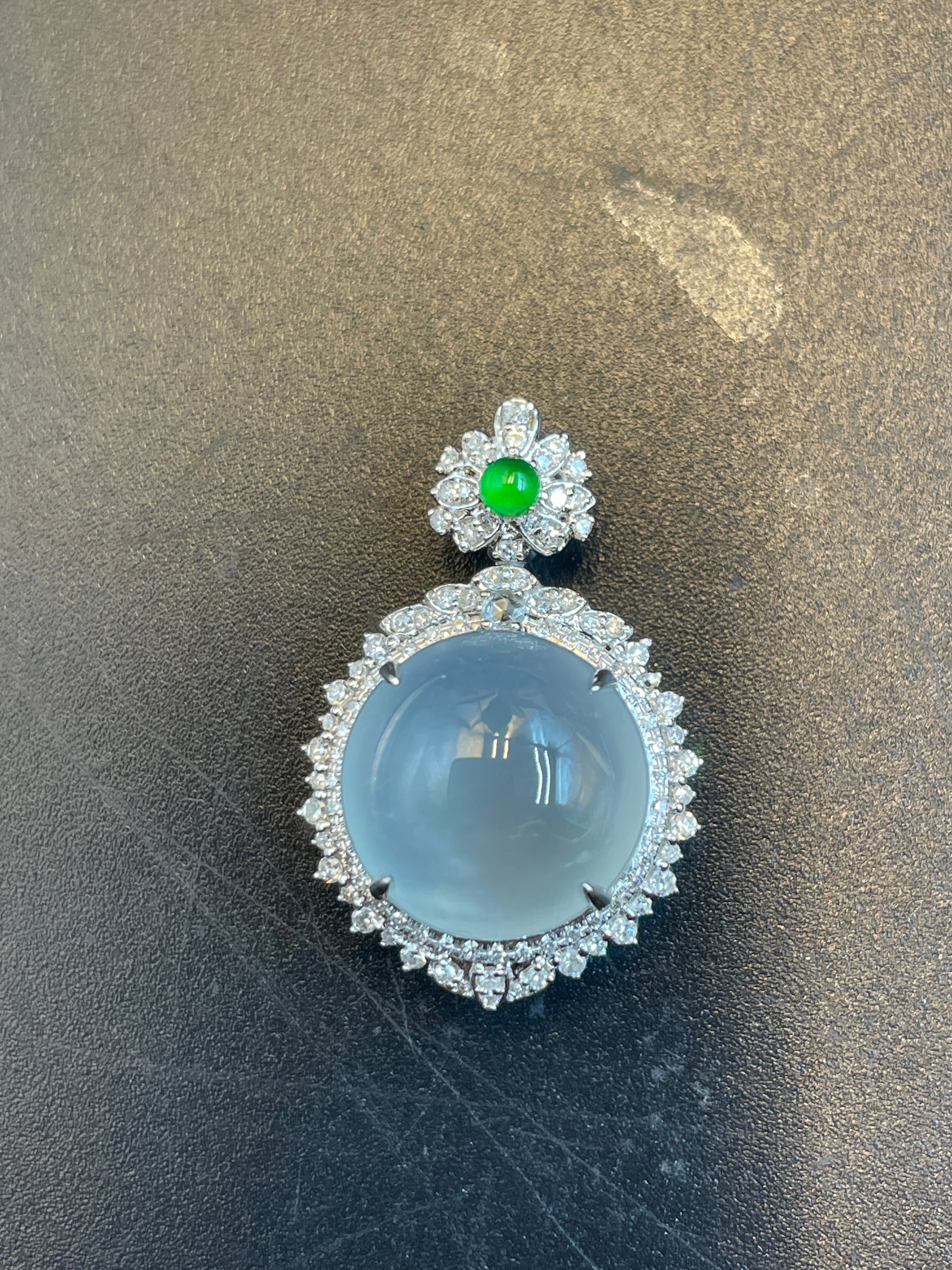 天然翡翠冰種蛋面吊墜