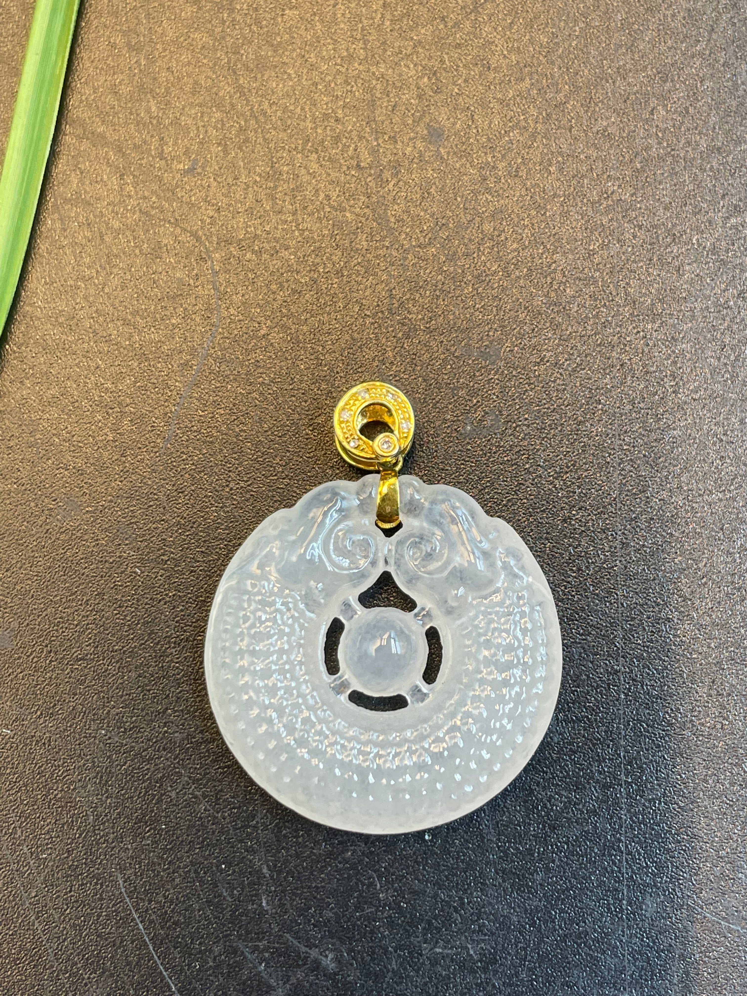 緬甸天然翡翠仿古龍紋吊墜