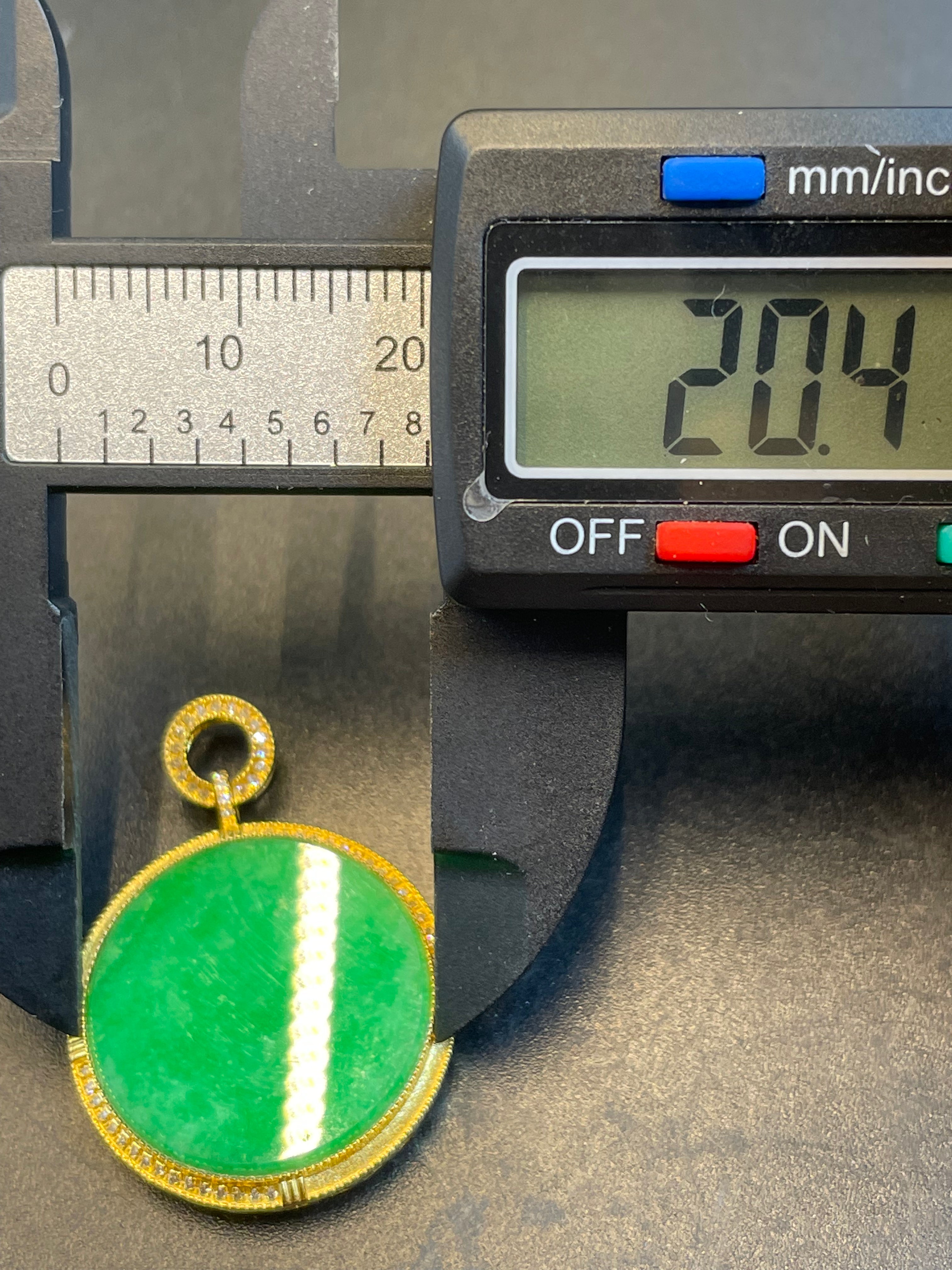 緬甸天然翡翠陽綠無事圓牌吊墜