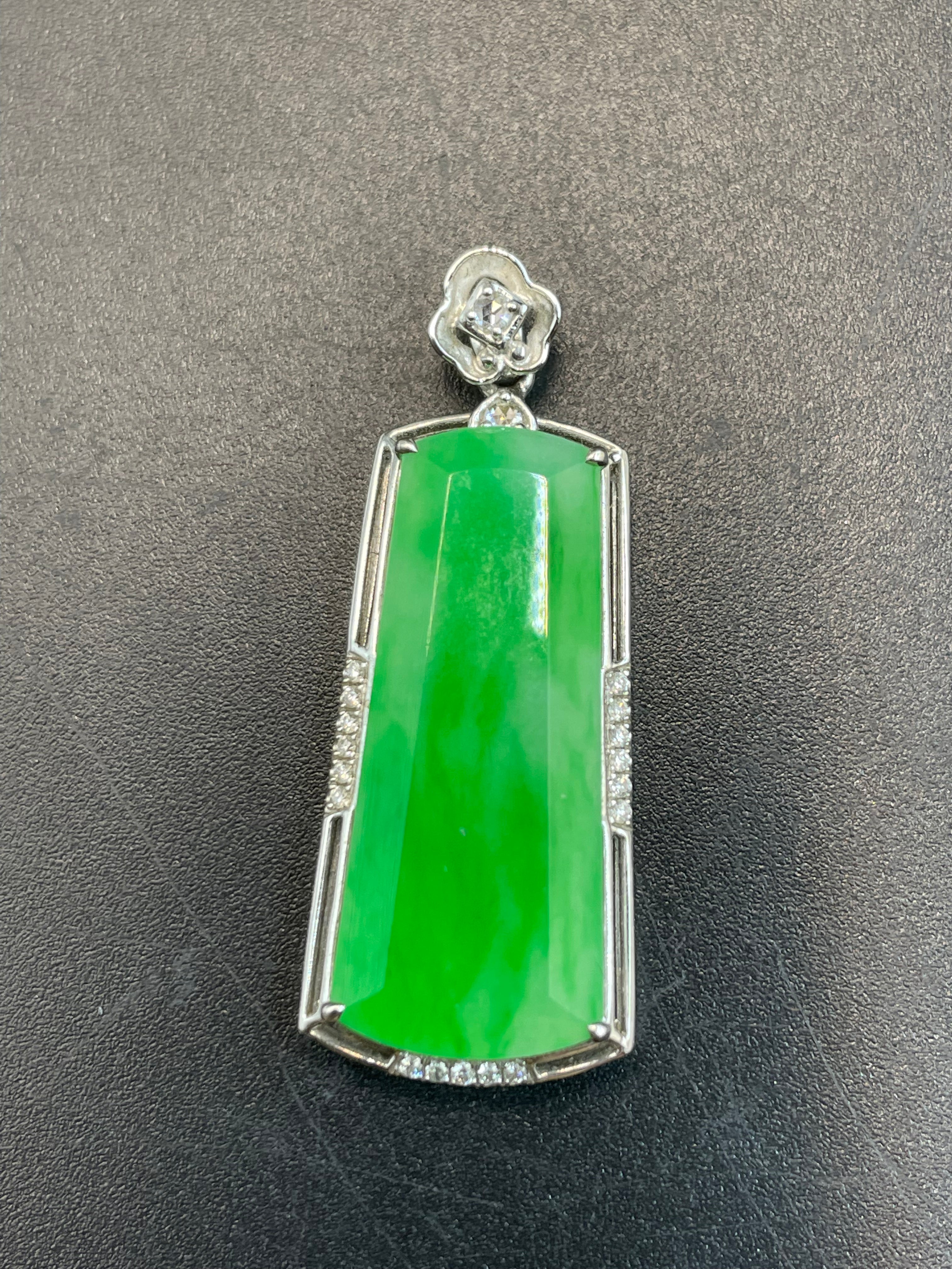 緬甸天然翡翠陽綠無事牌吊墜