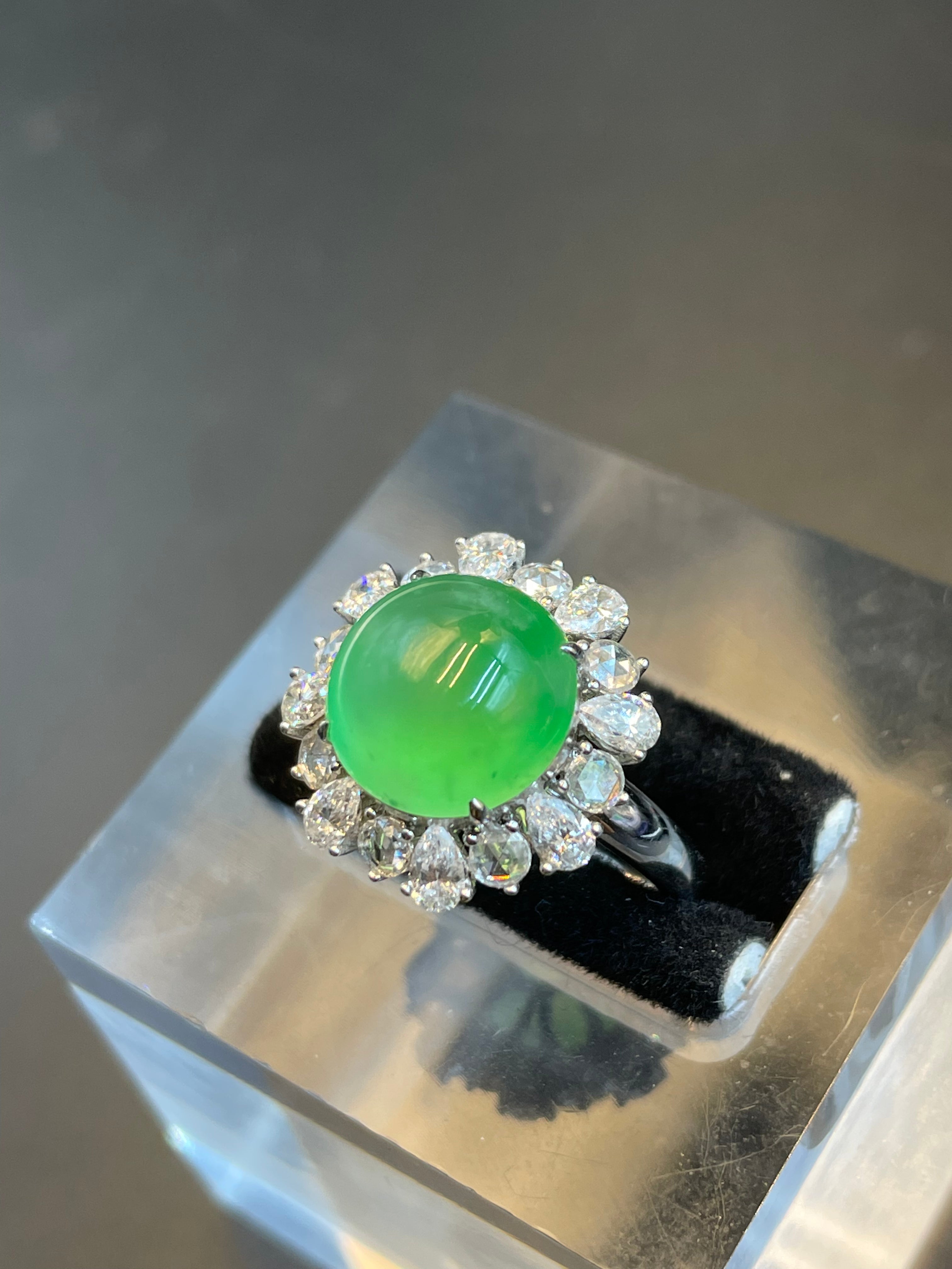 緬甸天然翡翠冰種陽綠正圓蛋面戒指