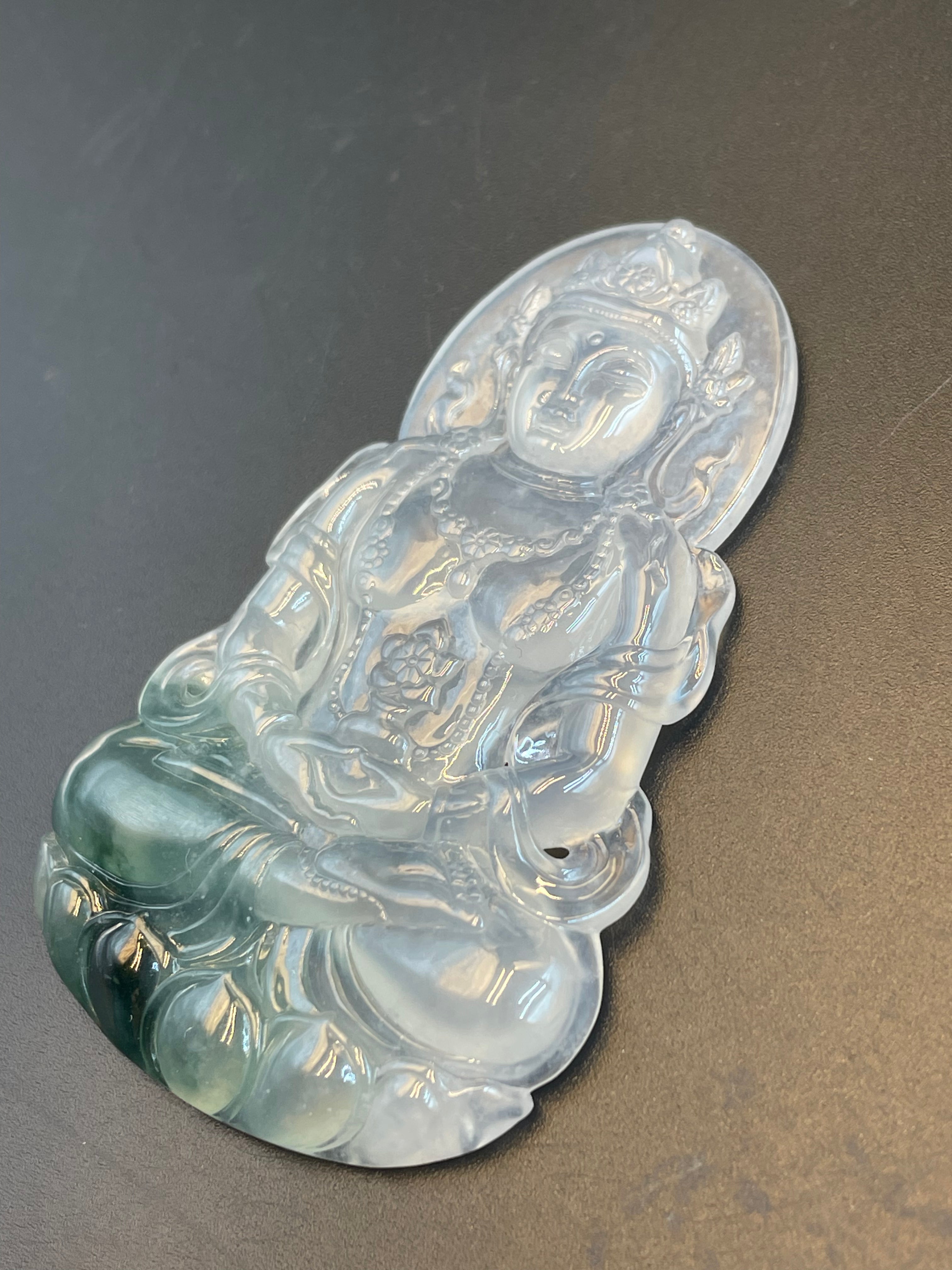 緬甸天然翡翠冰種飄花大觀音吊墜