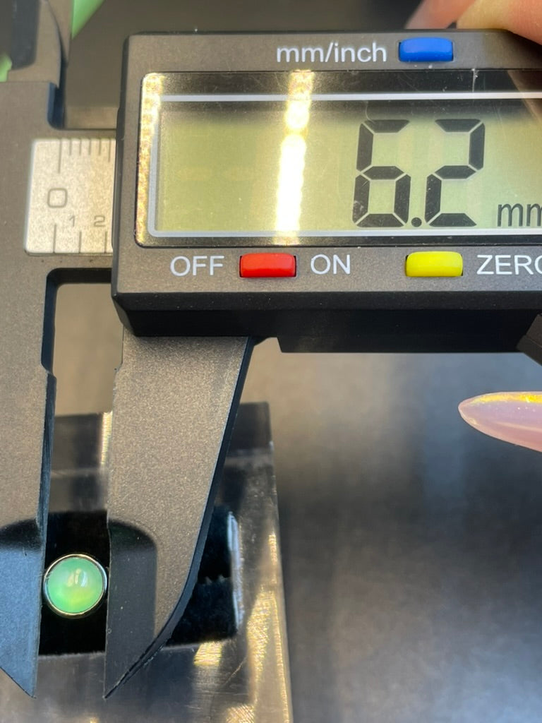 緬甸天然翡翠冰種蛋面戒指